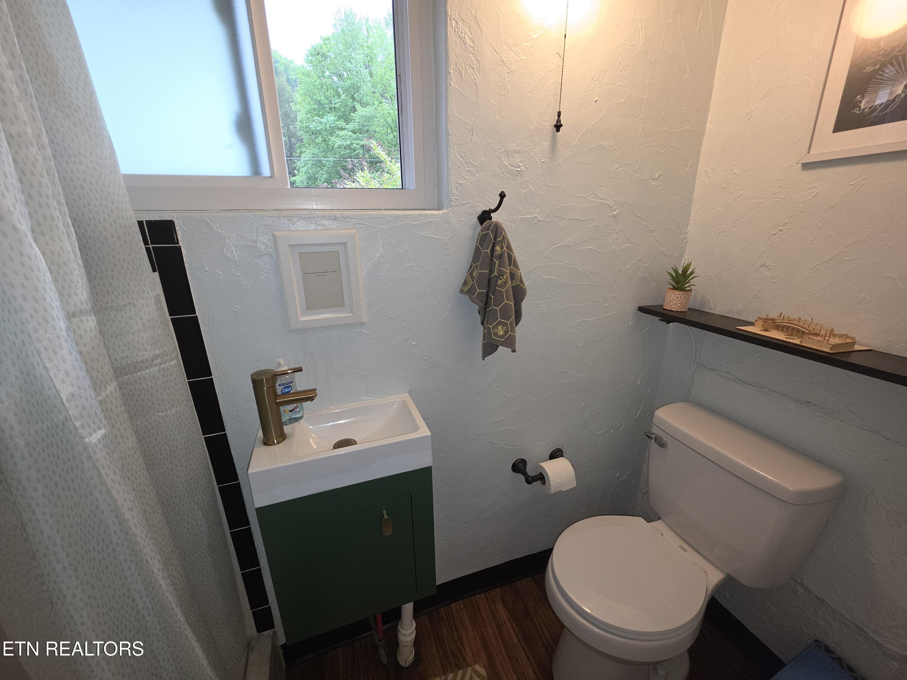 327 Colwyn Avenue Cumberland Gap TN 37724