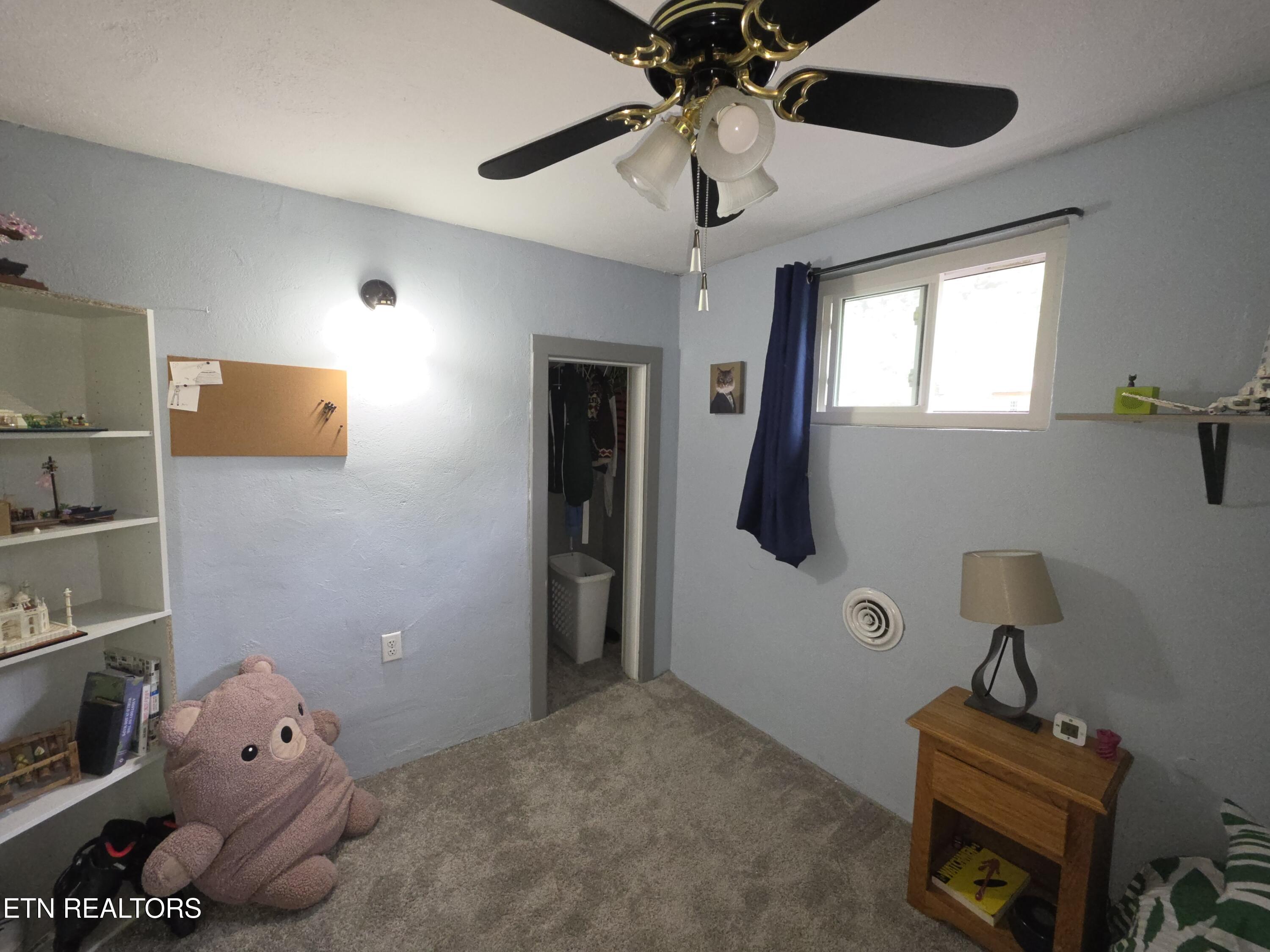 327 Colwyn Avenue Cumberland Gap TN 37724