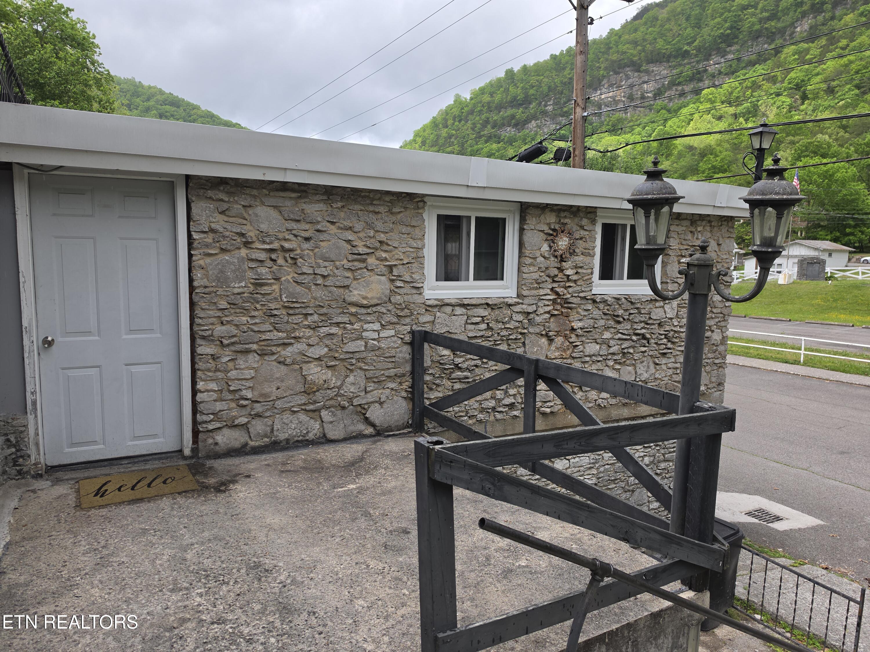 327 Colwyn Avenue Cumberland Gap TN 37724