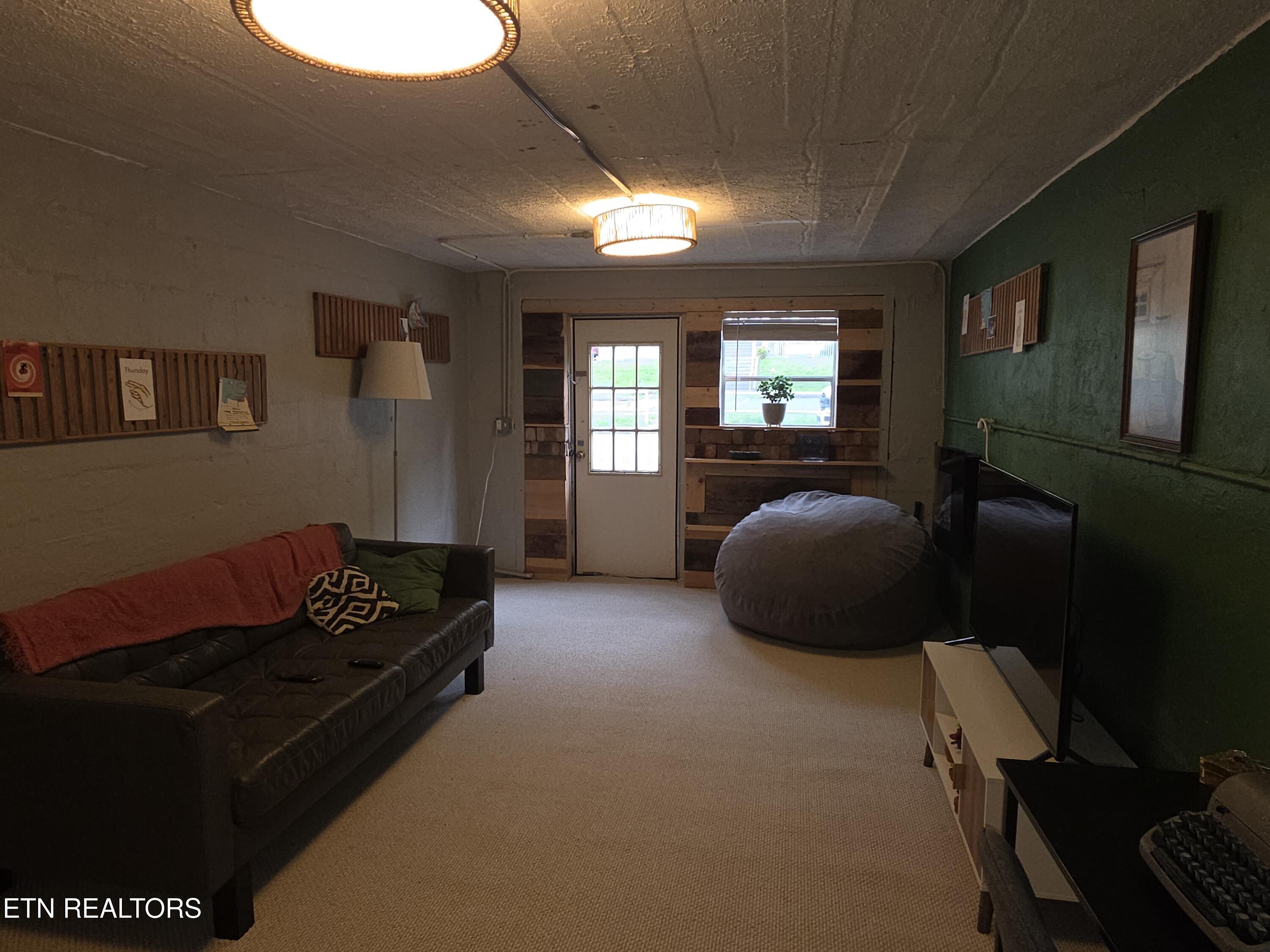 327 Colwyn Avenue Cumberland Gap TN 37724