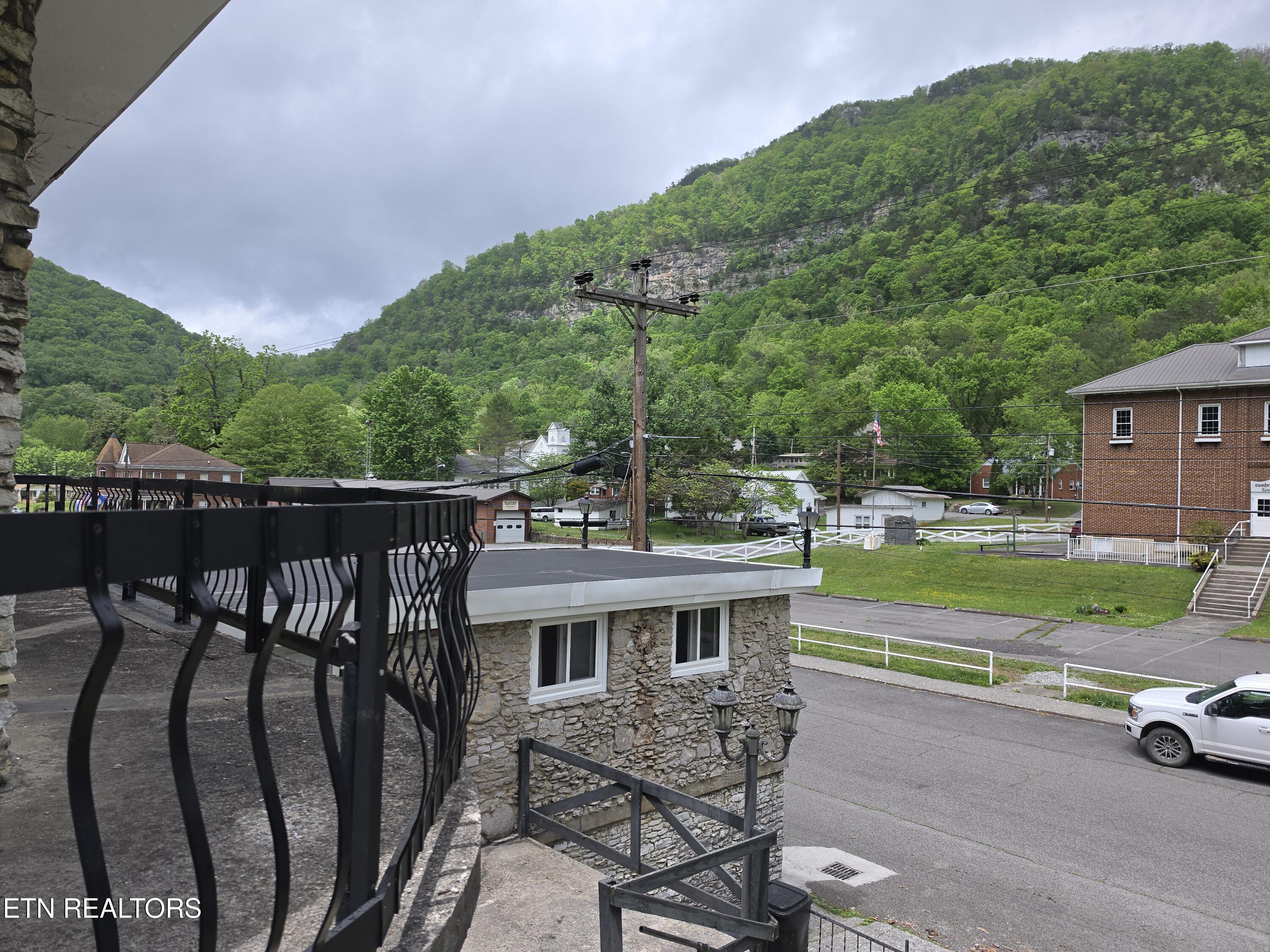 327 Colwyn Avenue Cumberland Gap TN 37724