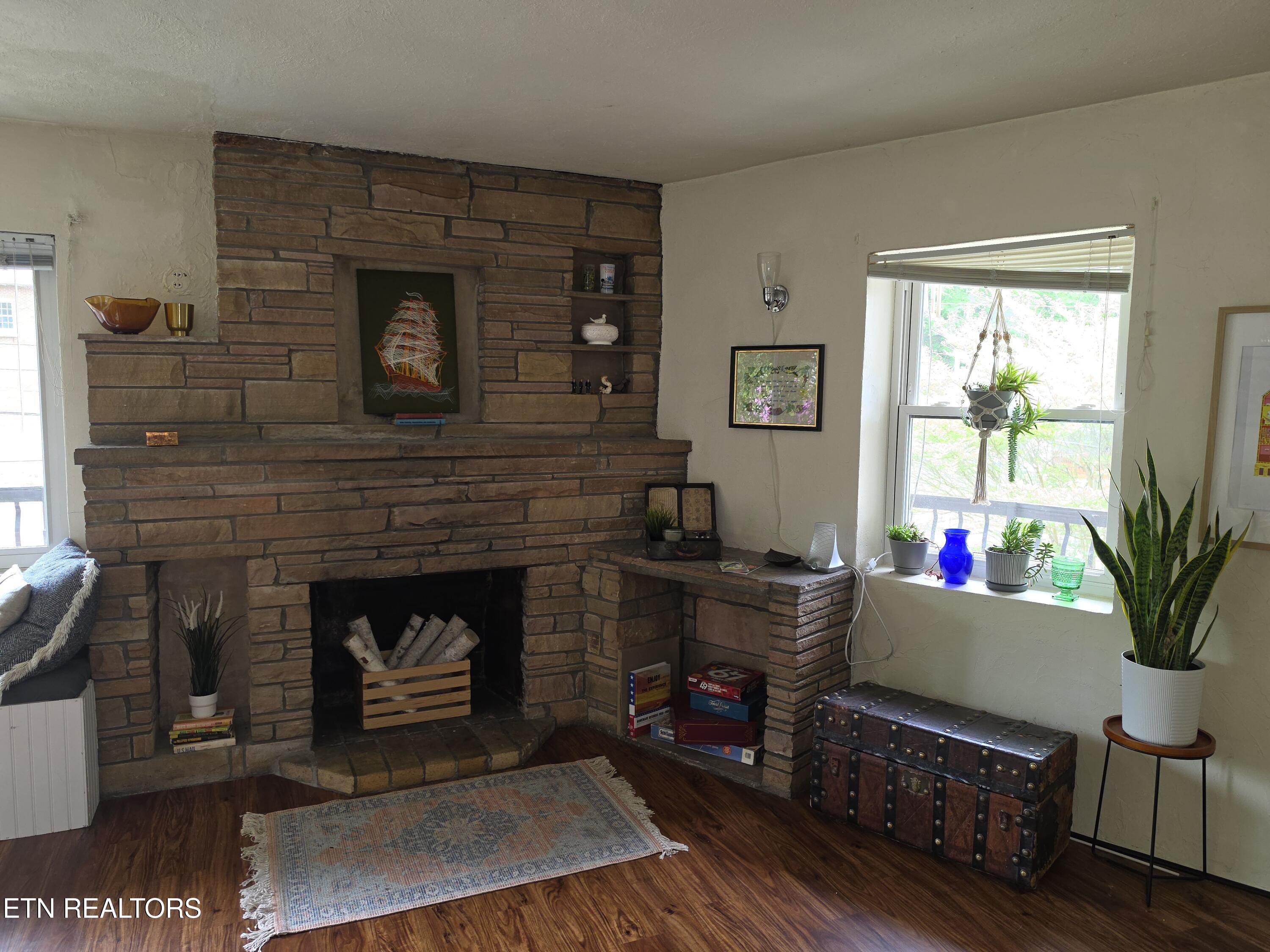 327 Colwyn Avenue Cumberland Gap TN 37724