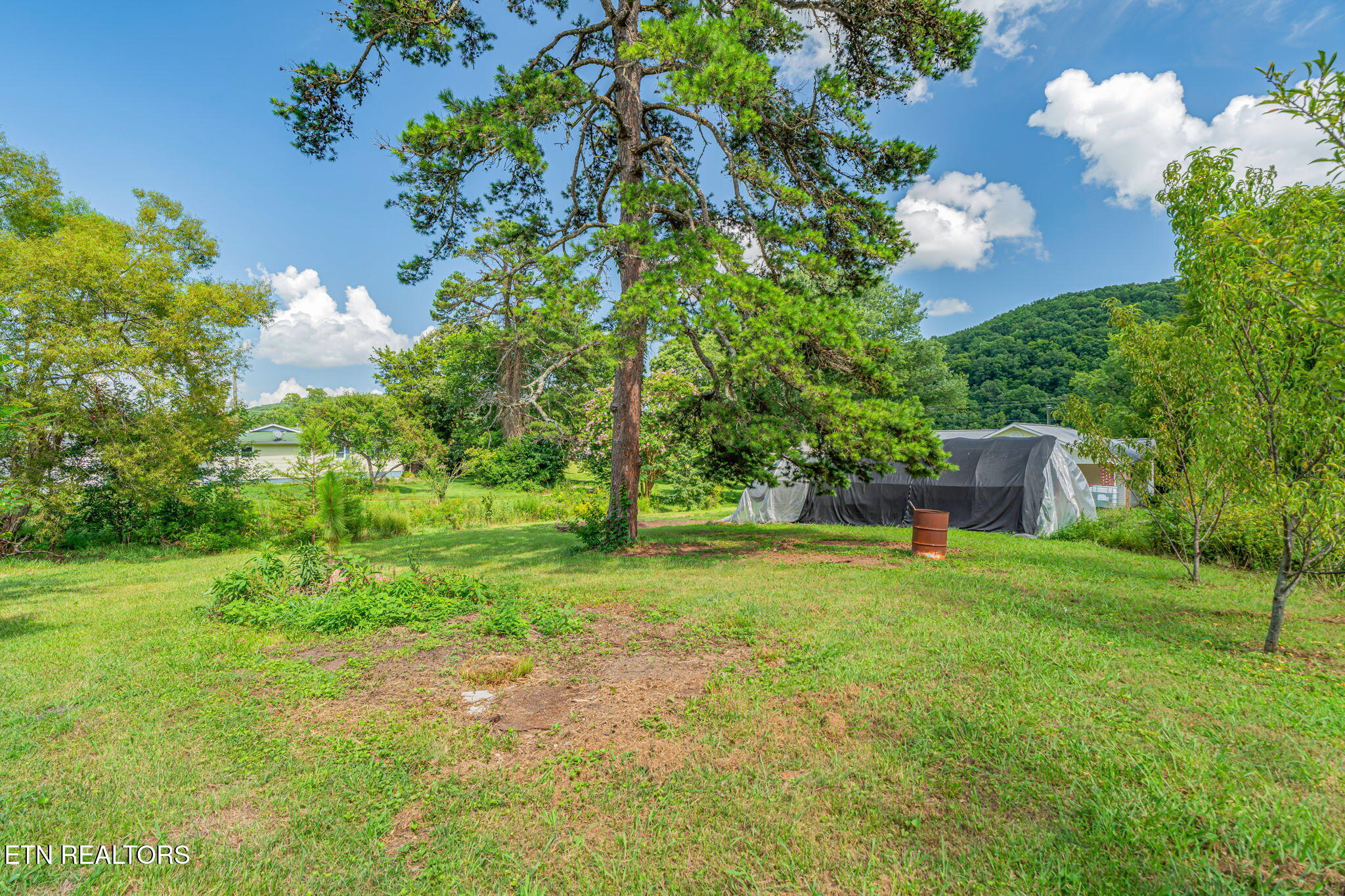 231 Wright Road Oliver Springs TN 37840