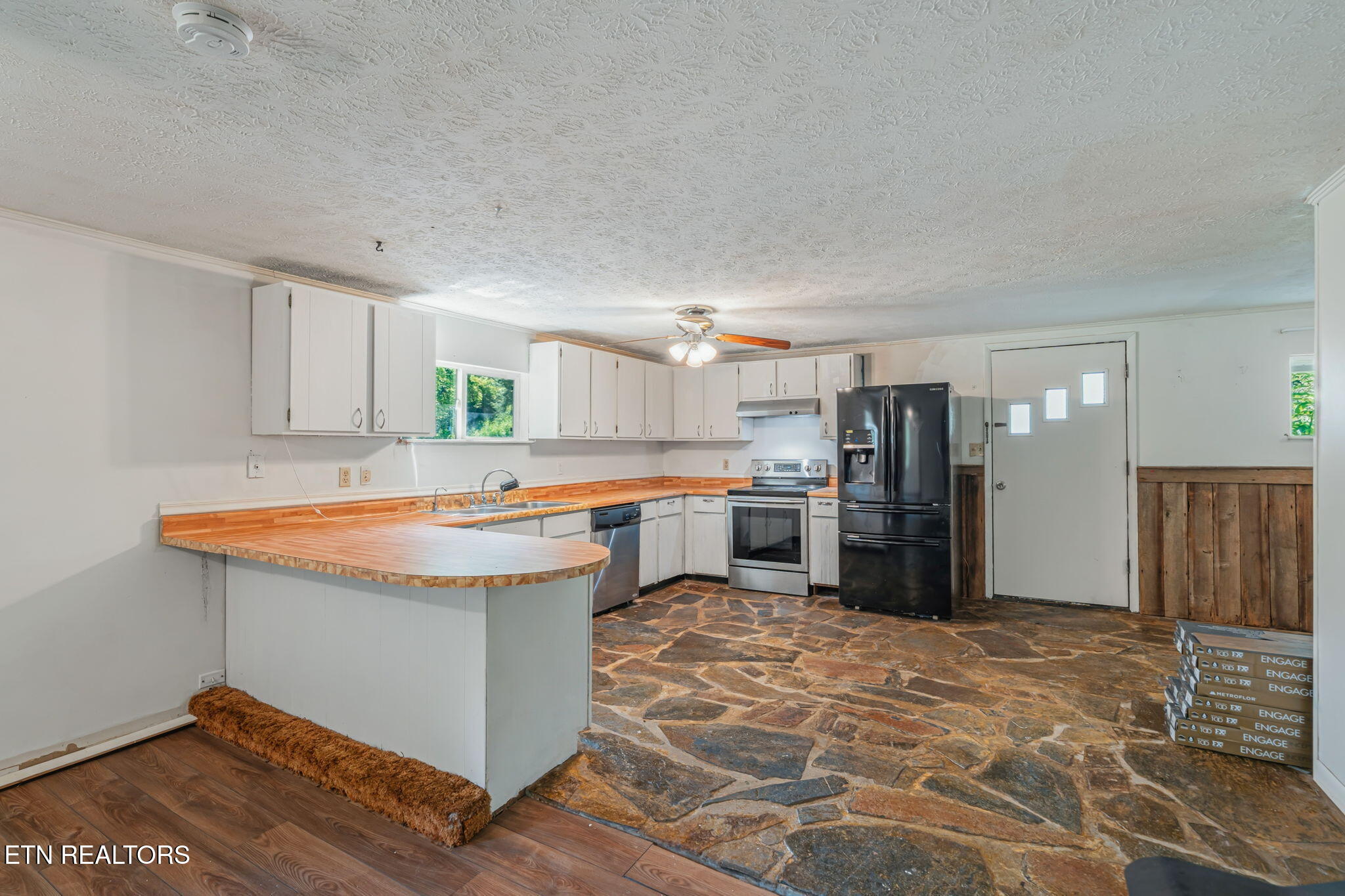 231 Wright Road Oliver Springs TN 37840