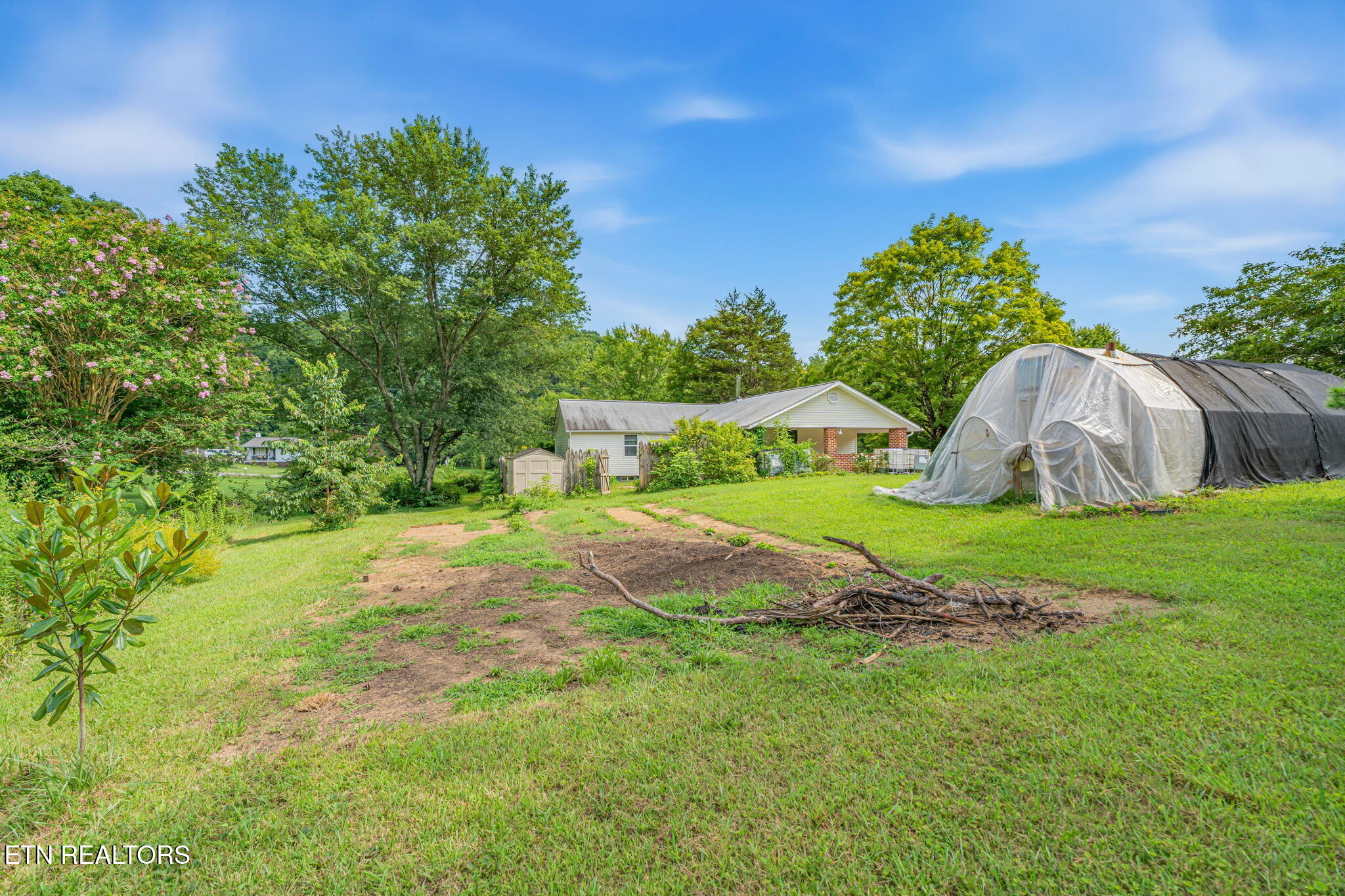 231 Wright Road Oliver Springs TN 37840