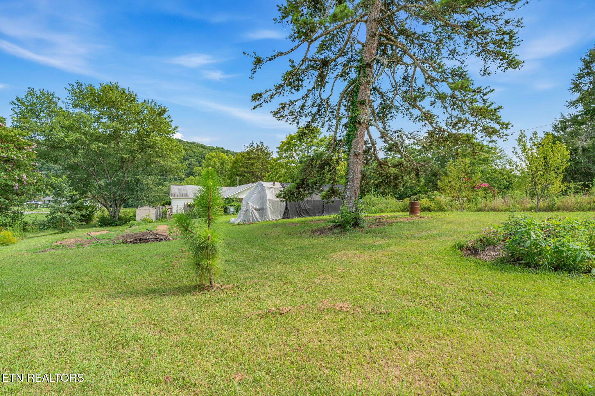 231 Wright Road Oliver Springs TN 37840