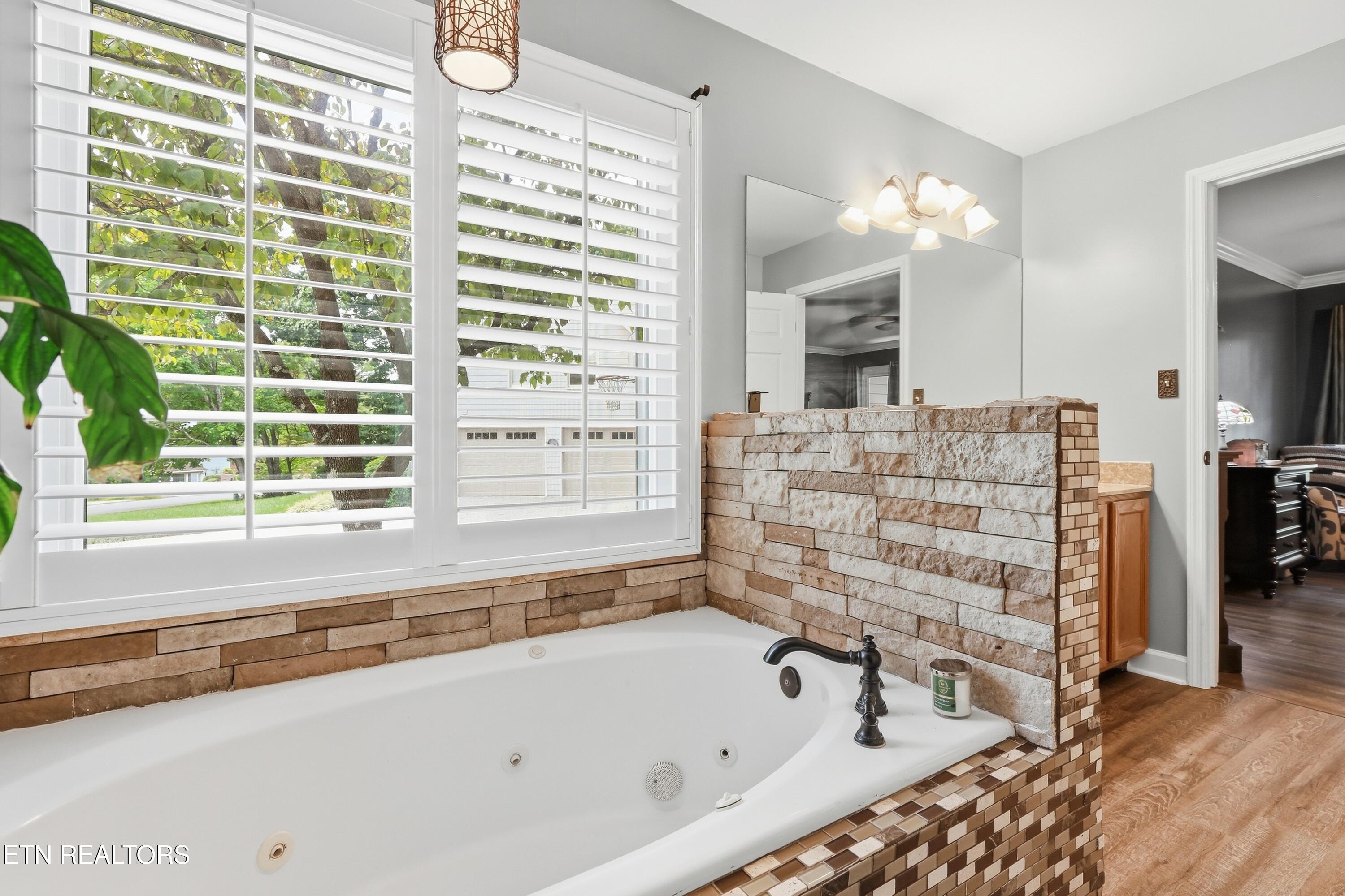 1305 Mark Joseph Lane Knoxville TN 37931