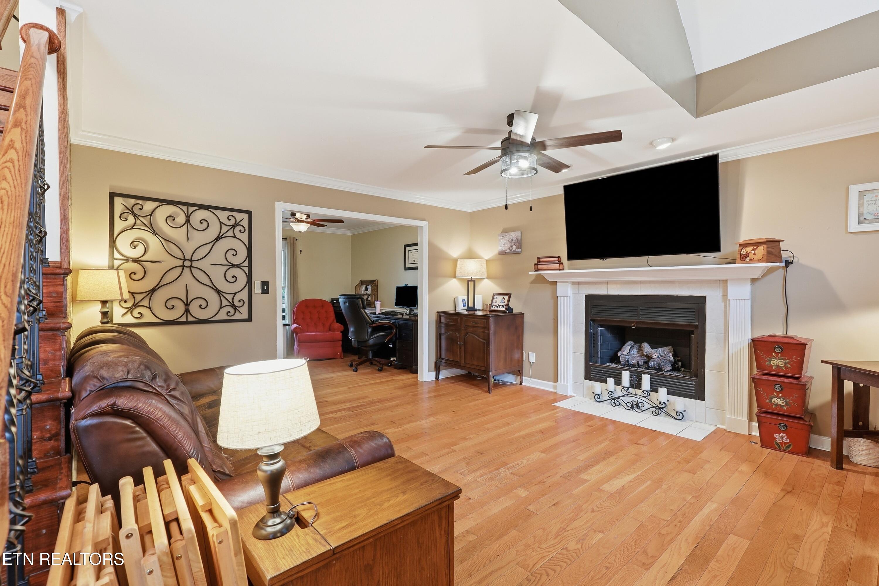 1305 Mark Joseph Lane Knoxville TN 37931