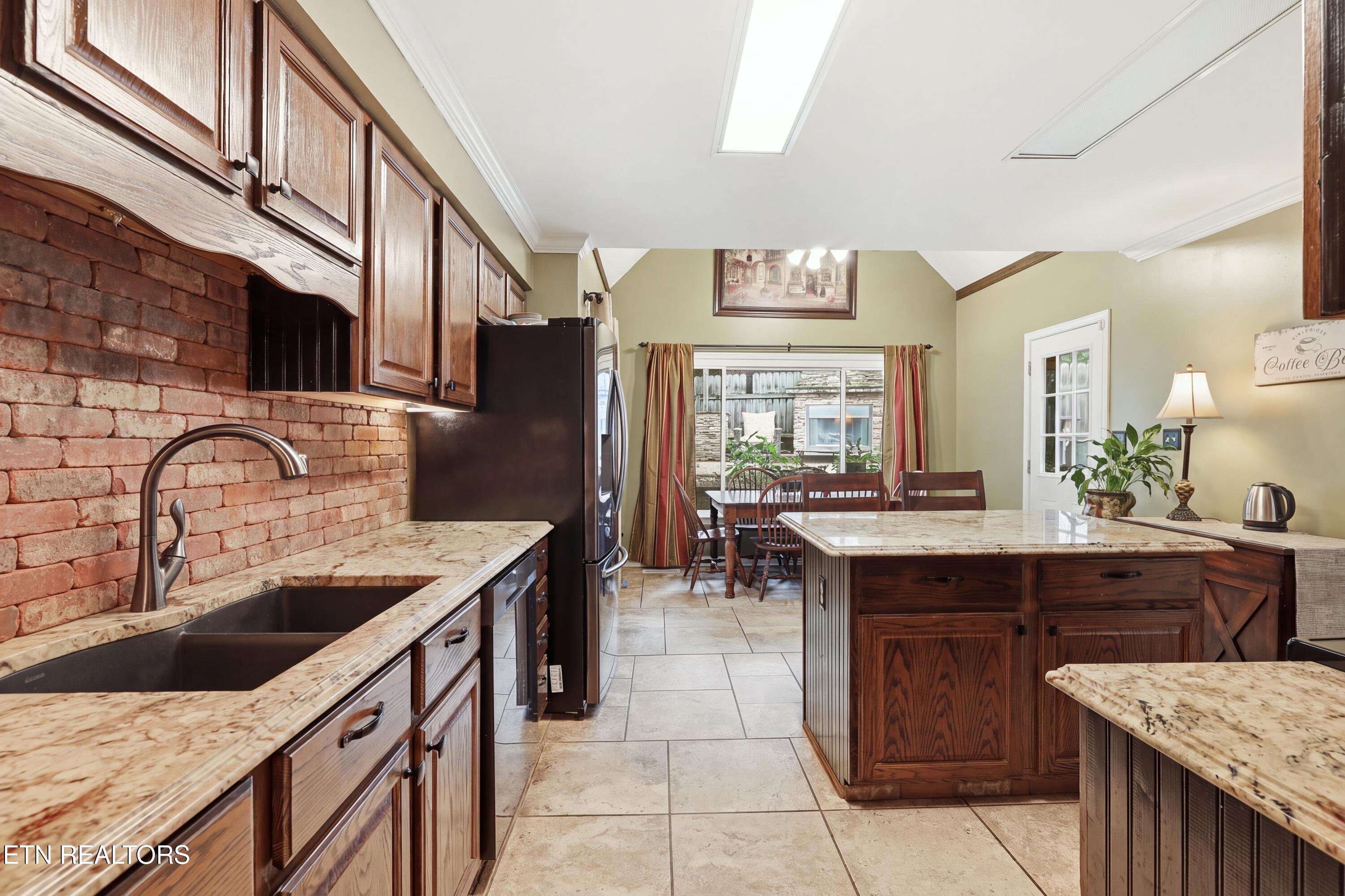 1305 Mark Joseph Lane Knoxville TN 37931