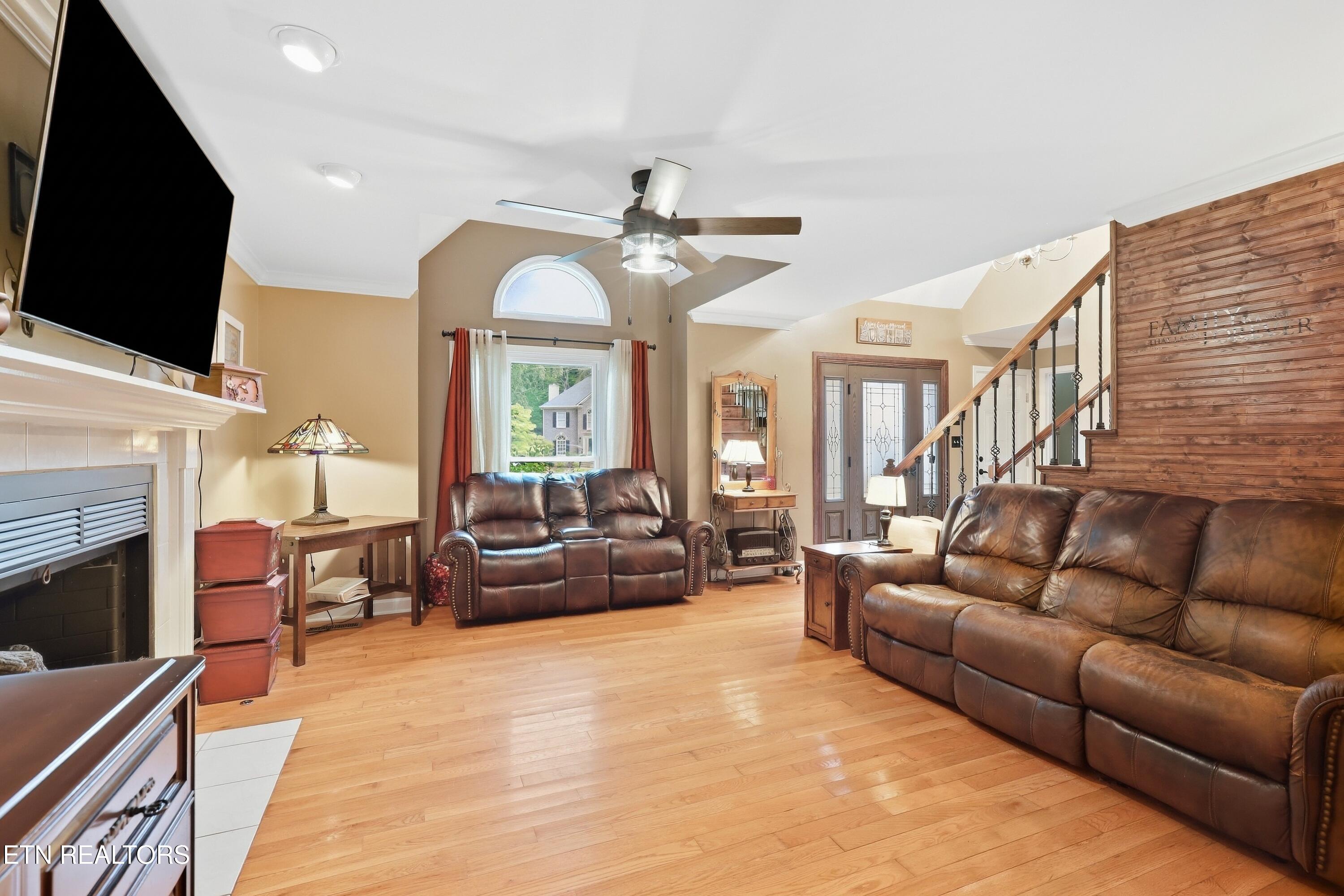 1305 Mark Joseph Lane Knoxville TN 37931