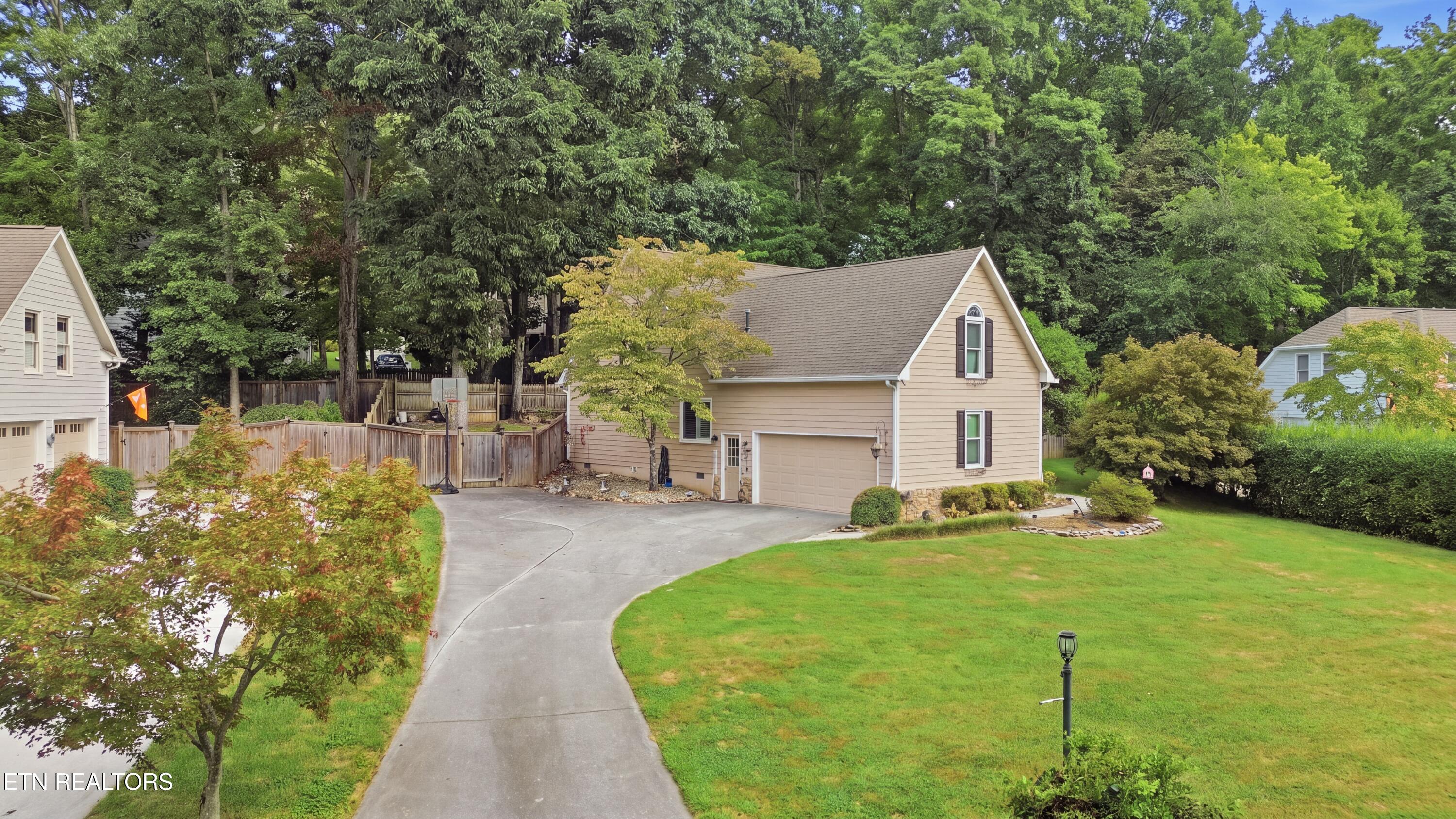 1305 Mark Joseph Lane Knoxville TN 37931