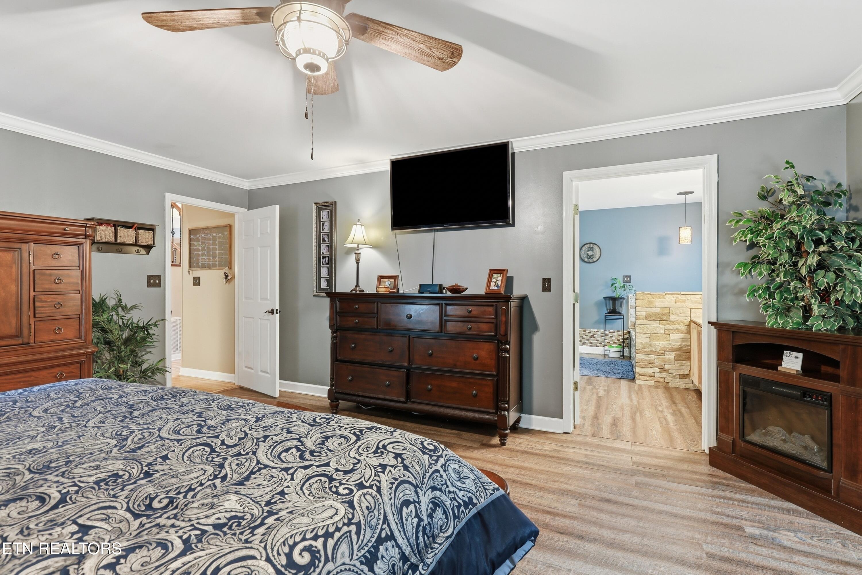 1305 Mark Joseph Lane Knoxville TN 37931