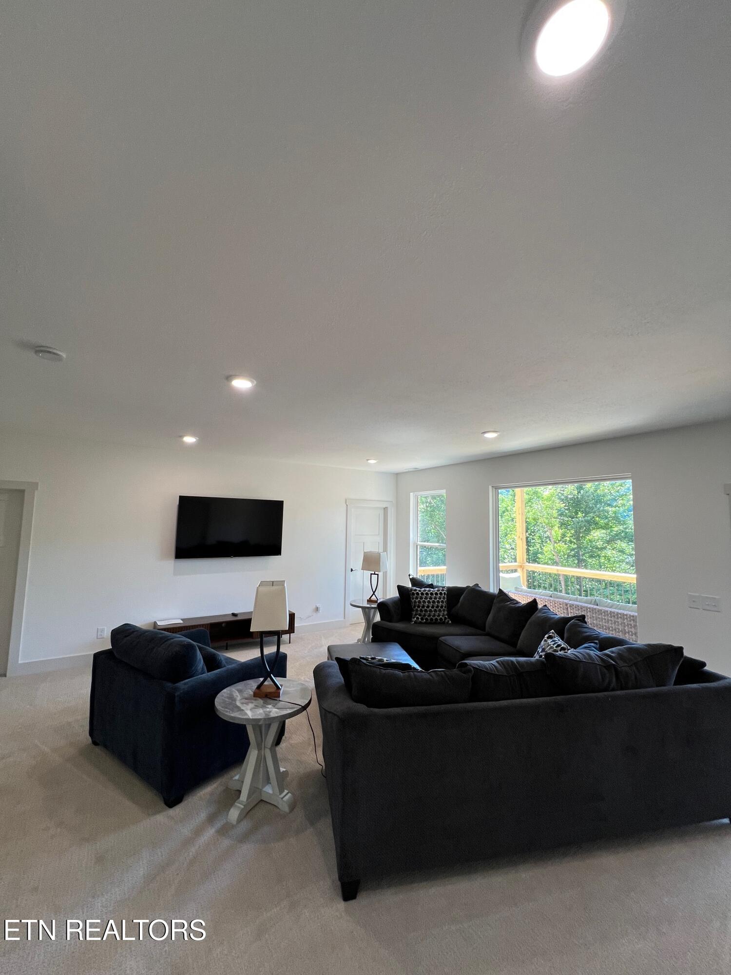 245 Pool Road Lafollette TN 37766