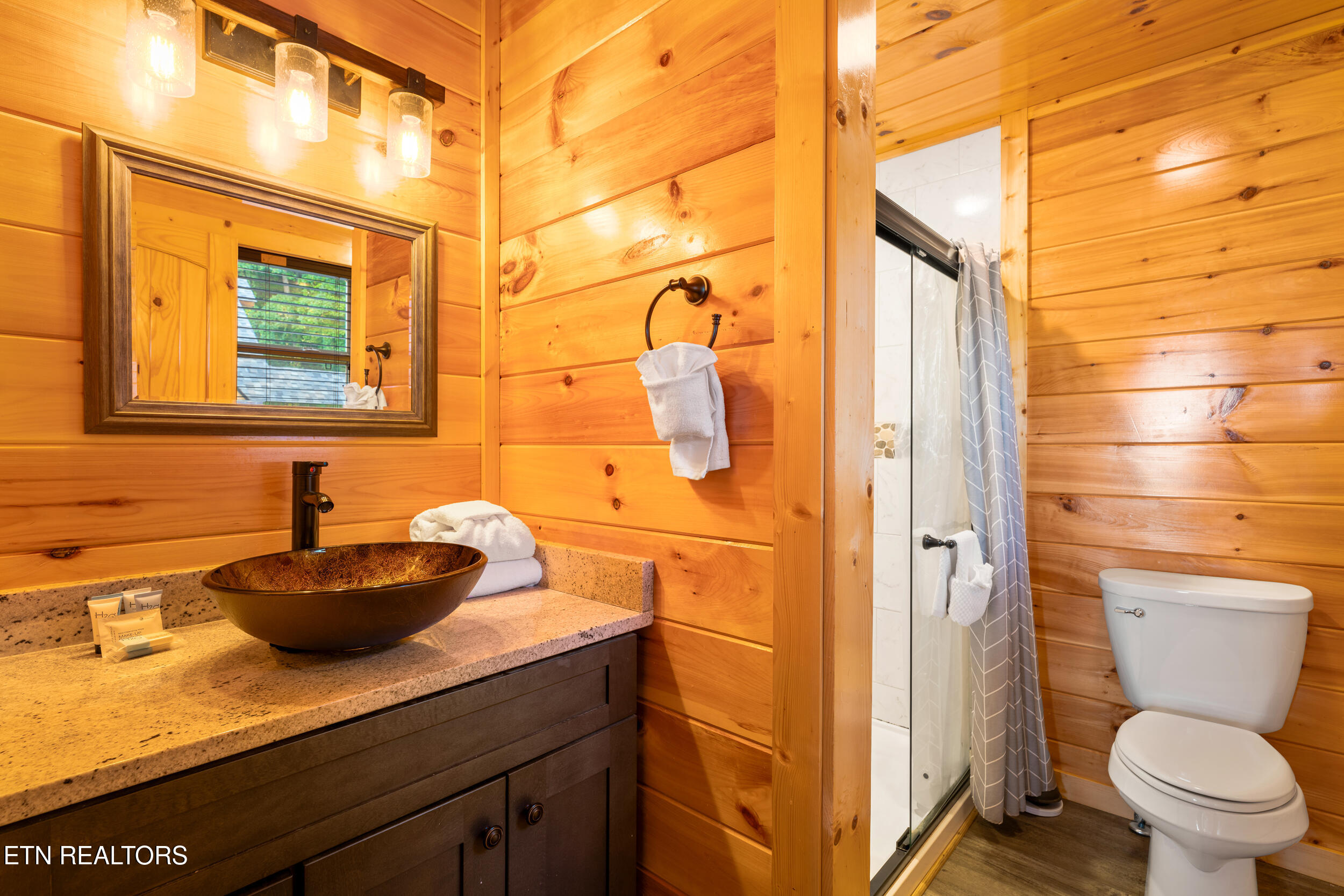 3307 Pine Peak Way Sevierville TN 37862