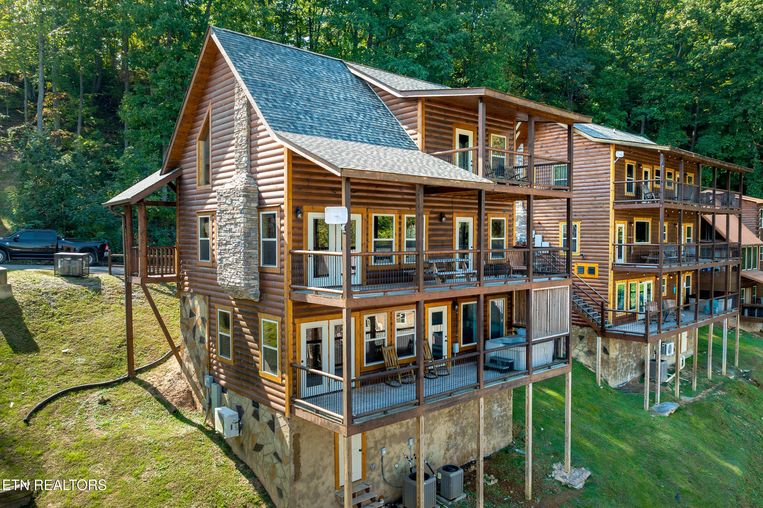 3307 Pine Peak Way Sevierville TN 37862