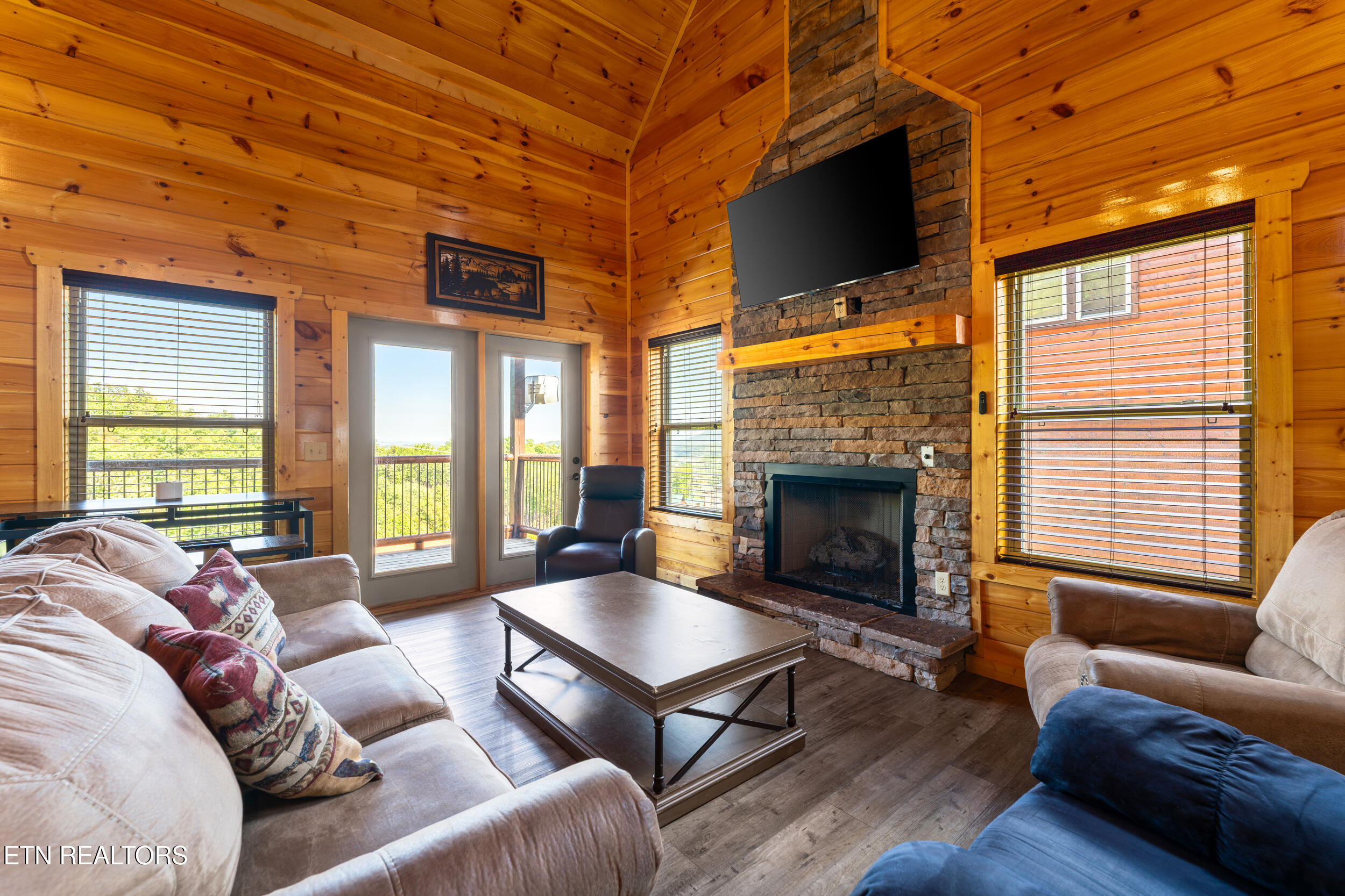 3307 Pine Peak Way Sevierville TN 37862