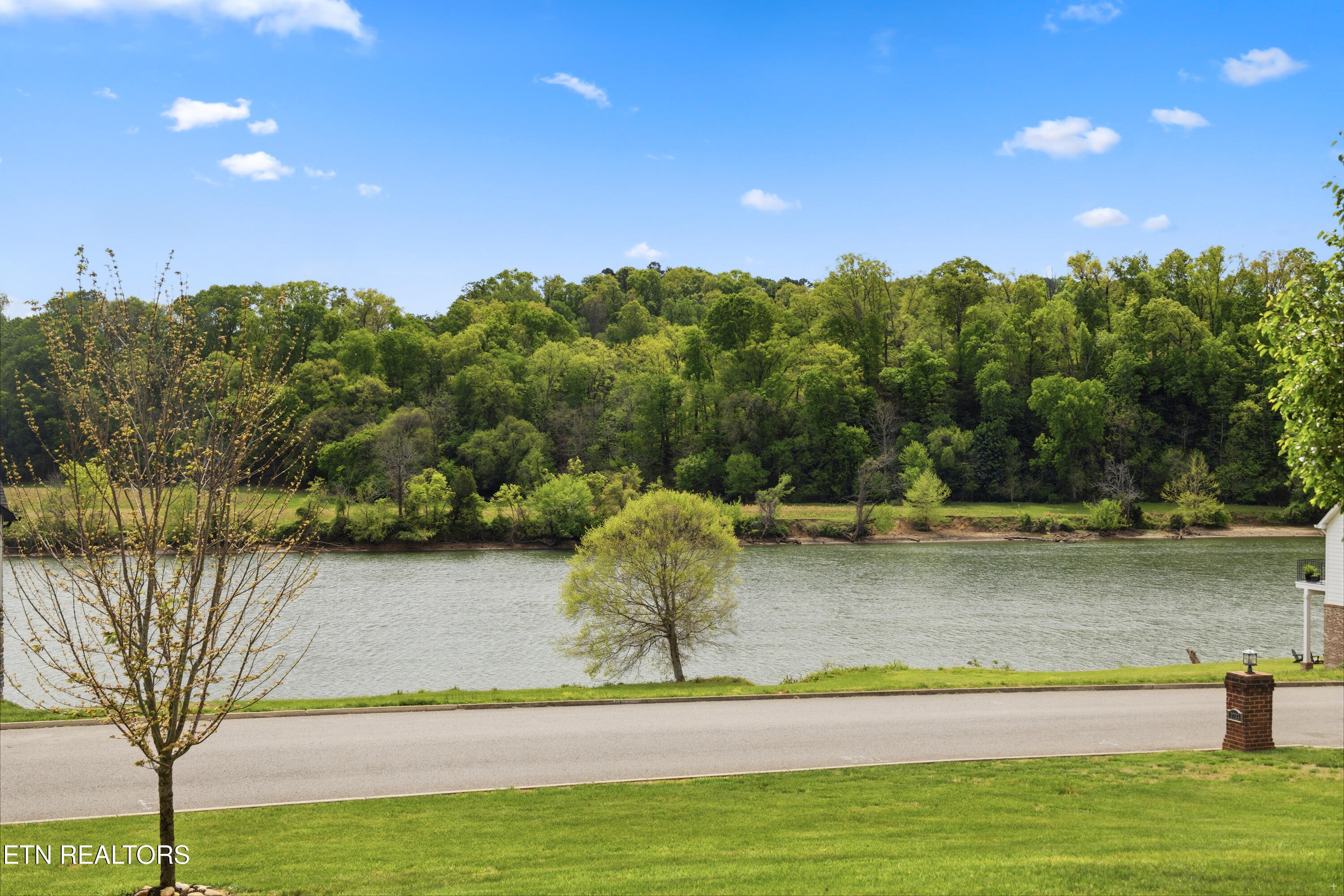 2725 River Island Boulevard Kodak TN 37764