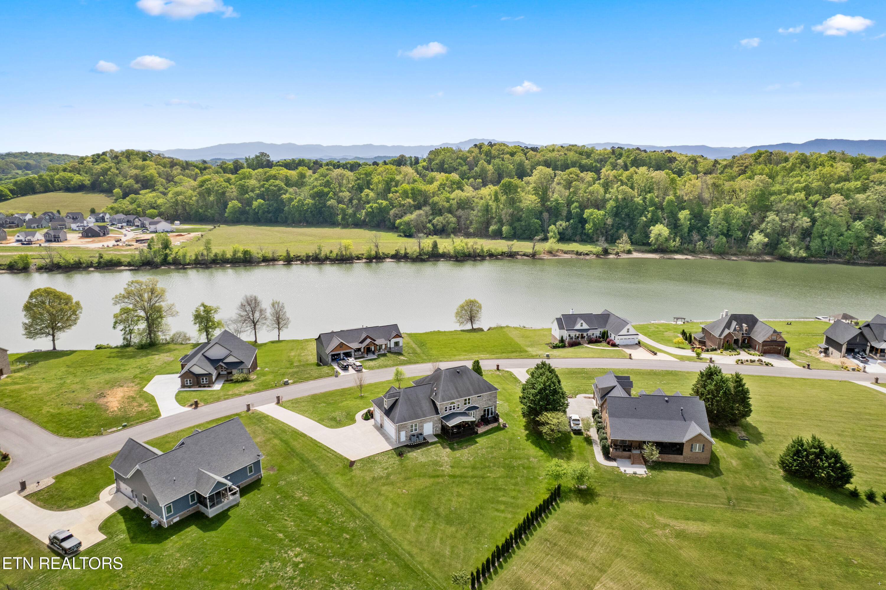 2725 River Island Boulevard Kodak TN 37764