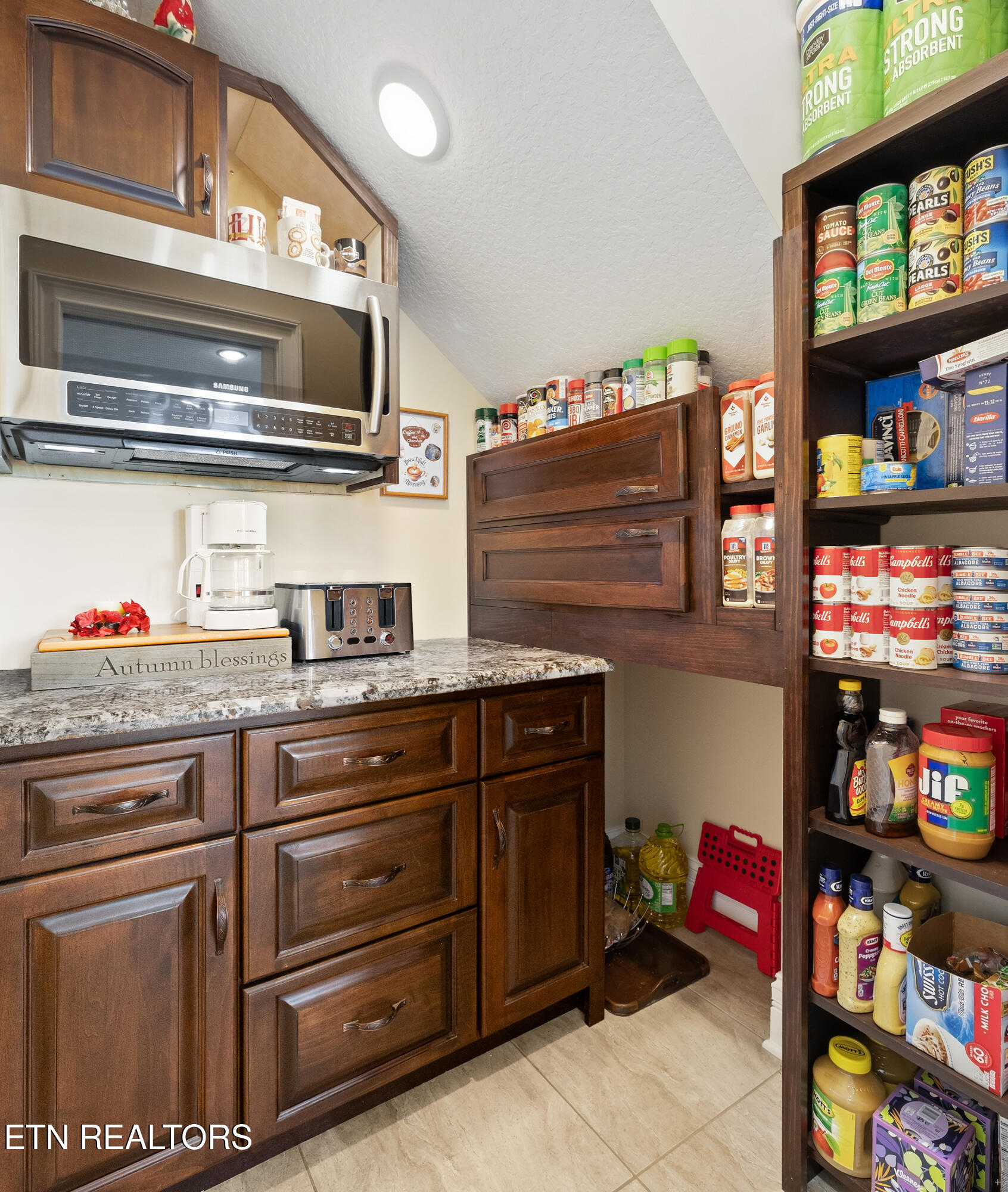 2725 River Island Boulevard Kodak TN 37764