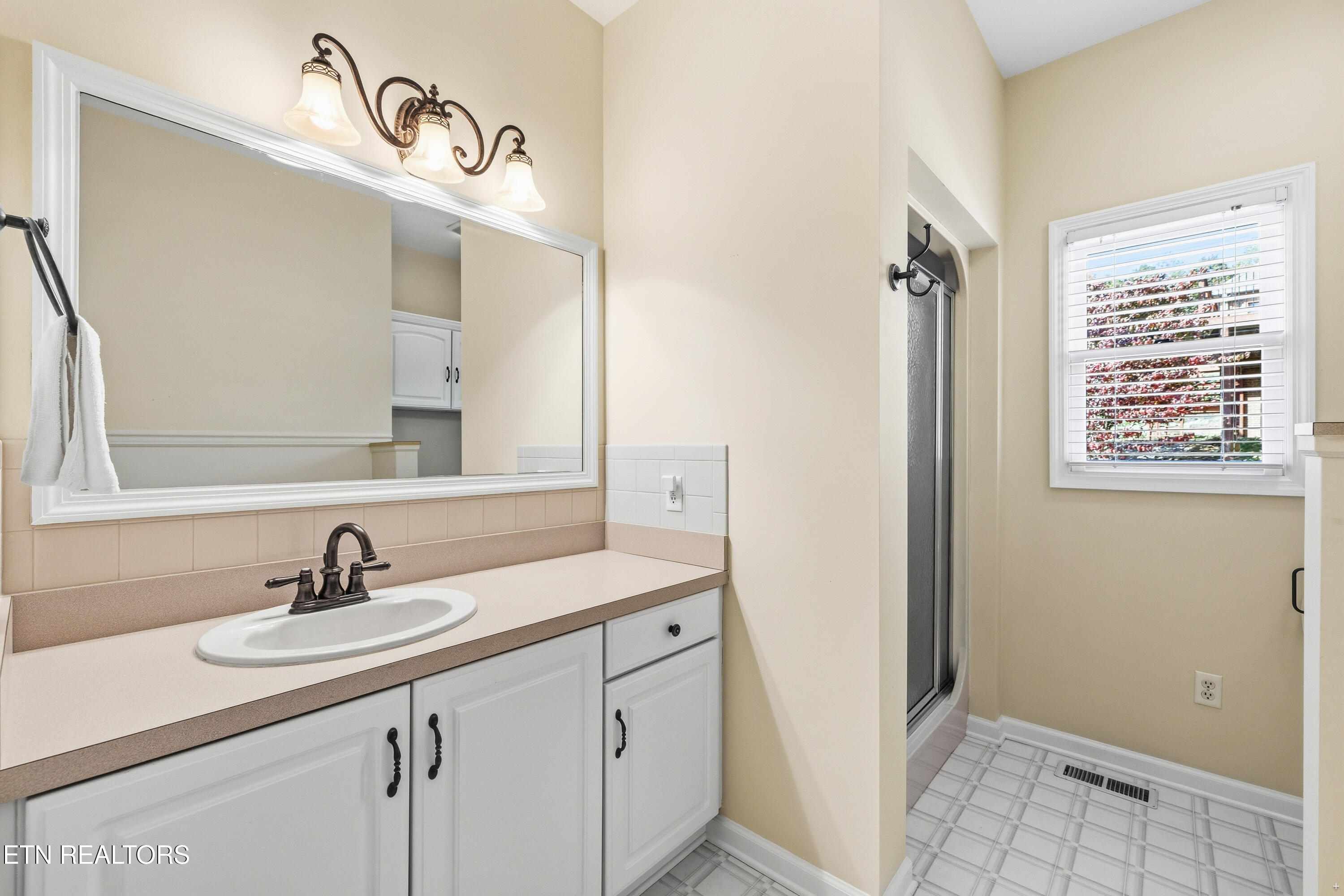 5439 Kesterbrooke Boulevard Knoxville TN 37918