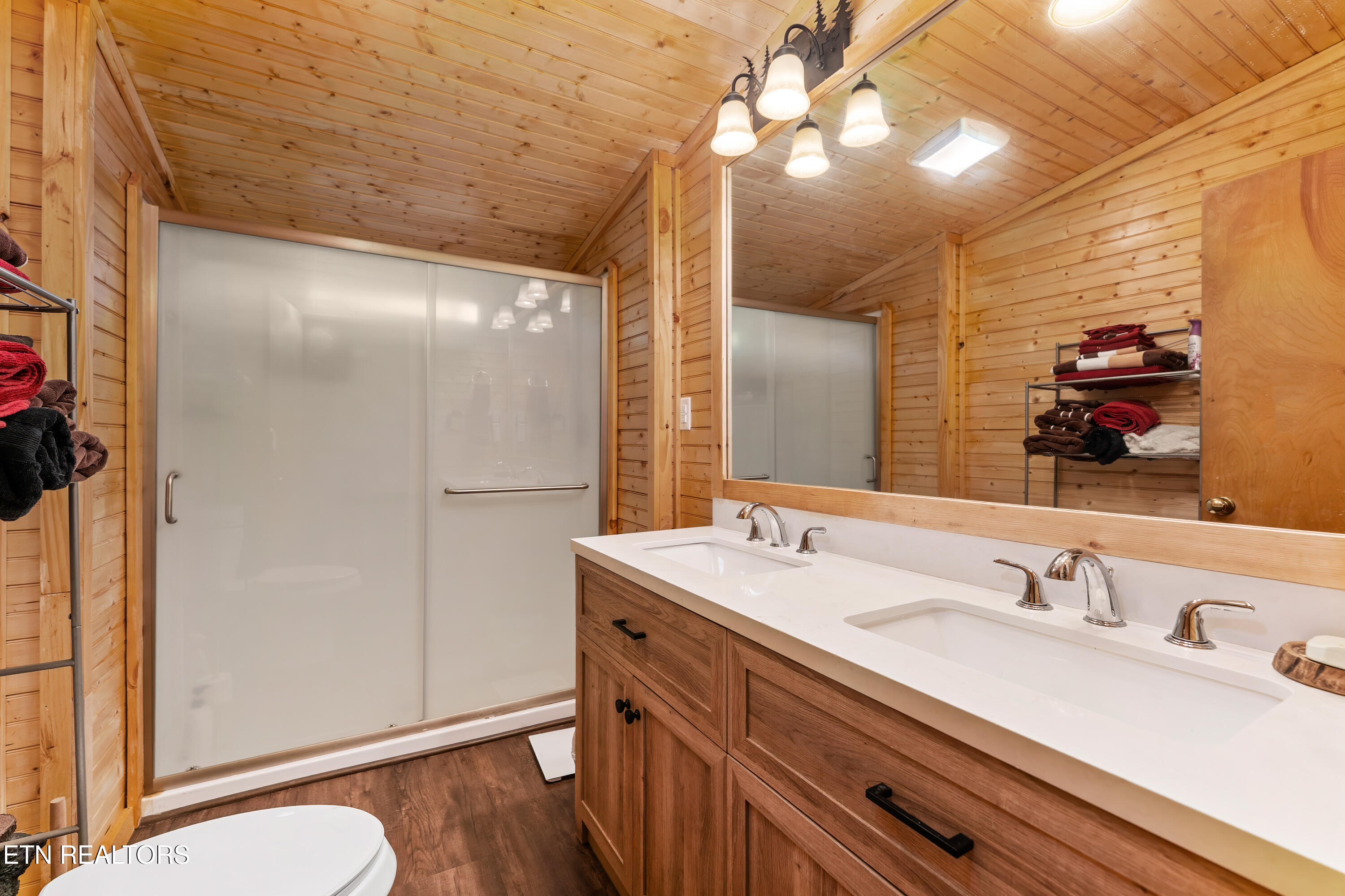 3040 Patty View Way Pigeon Forge TN 37862
