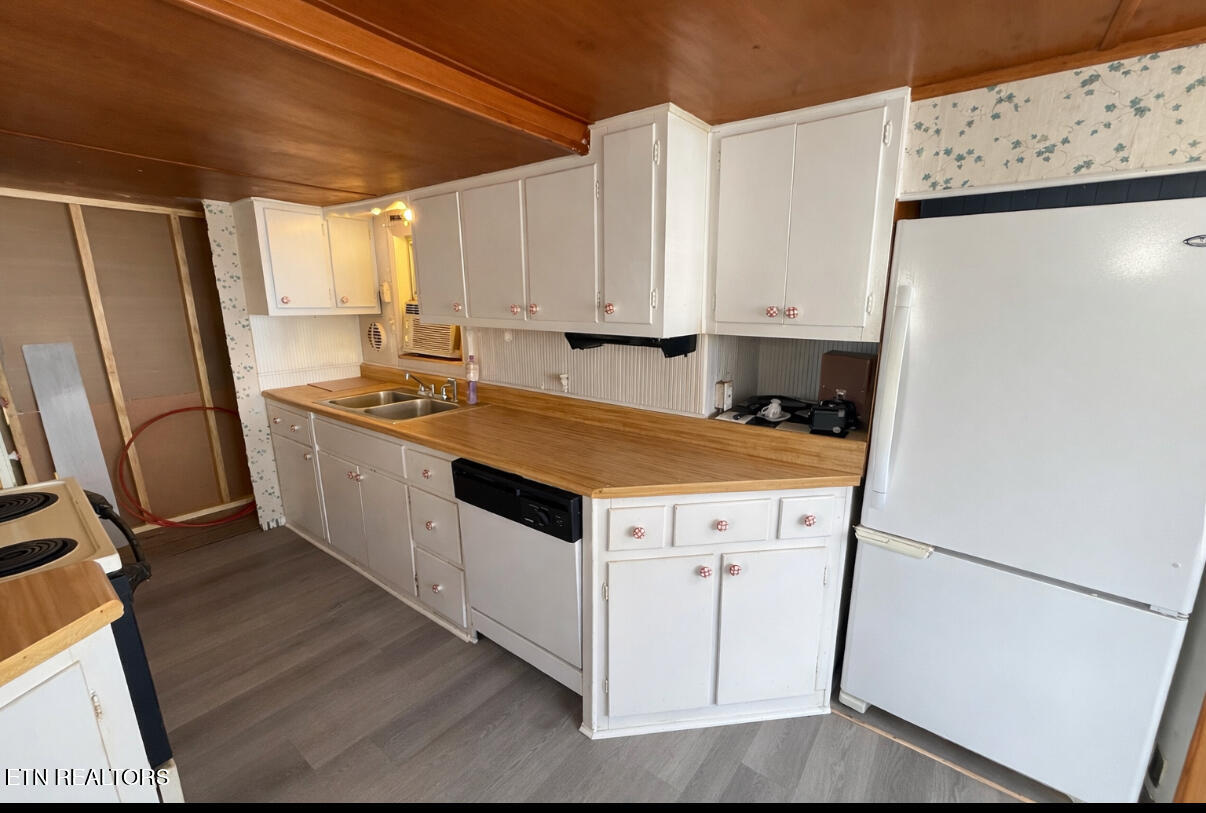 436 Old Tellico Highway Madisonville TN 37354