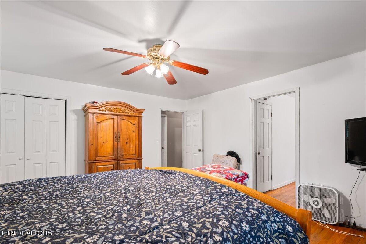1851 Seals Road New Tazewell TN 37825
