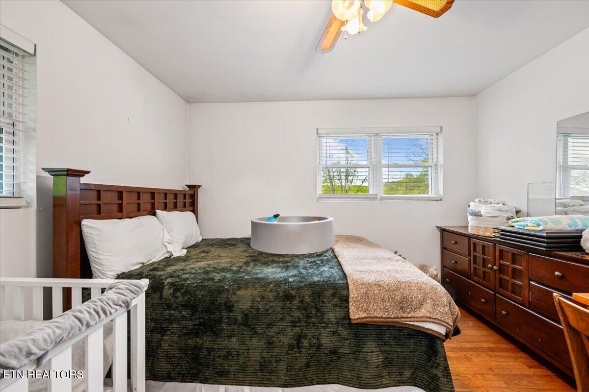 1851 Seals Road New Tazewell TN 37825