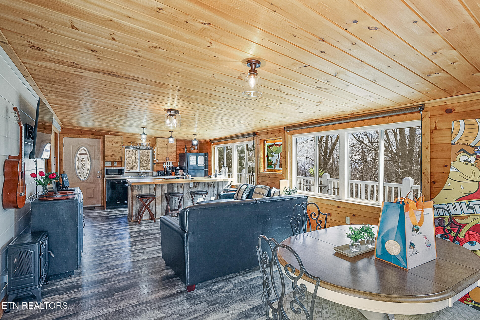 2592 Bluff Mountain Road Sevierville TN 37876
