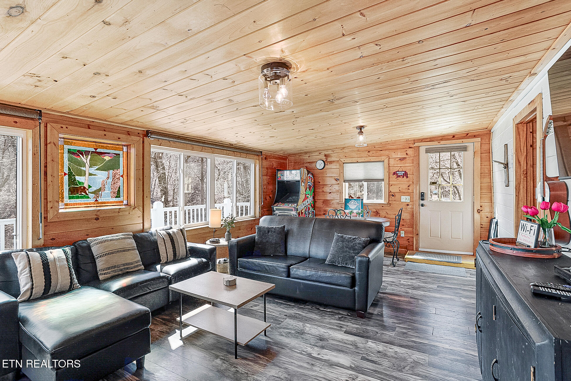 2592 Bluff Mountain Road Sevierville TN 37876