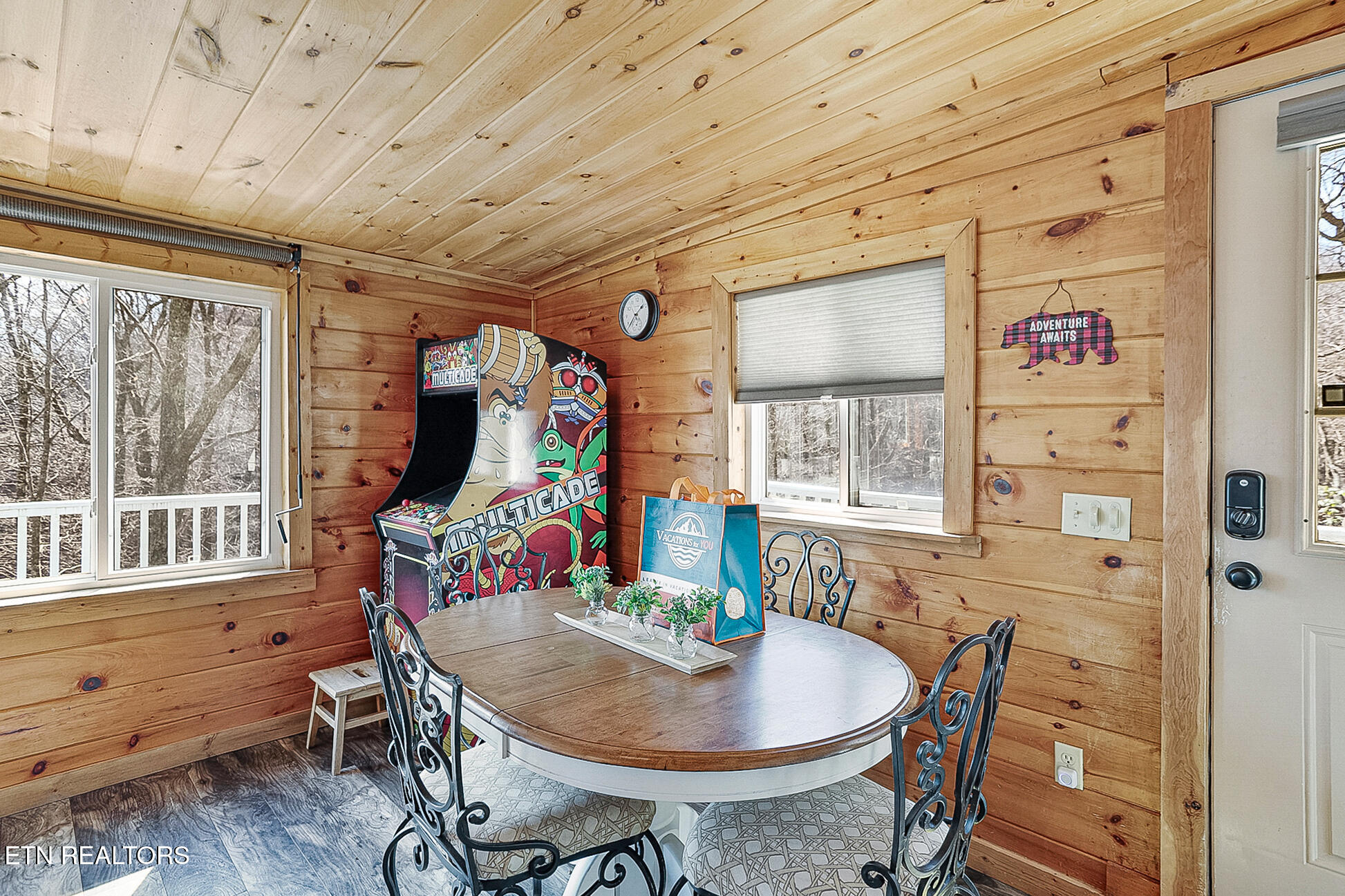 2592 Bluff Mountain Road Sevierville TN 37876