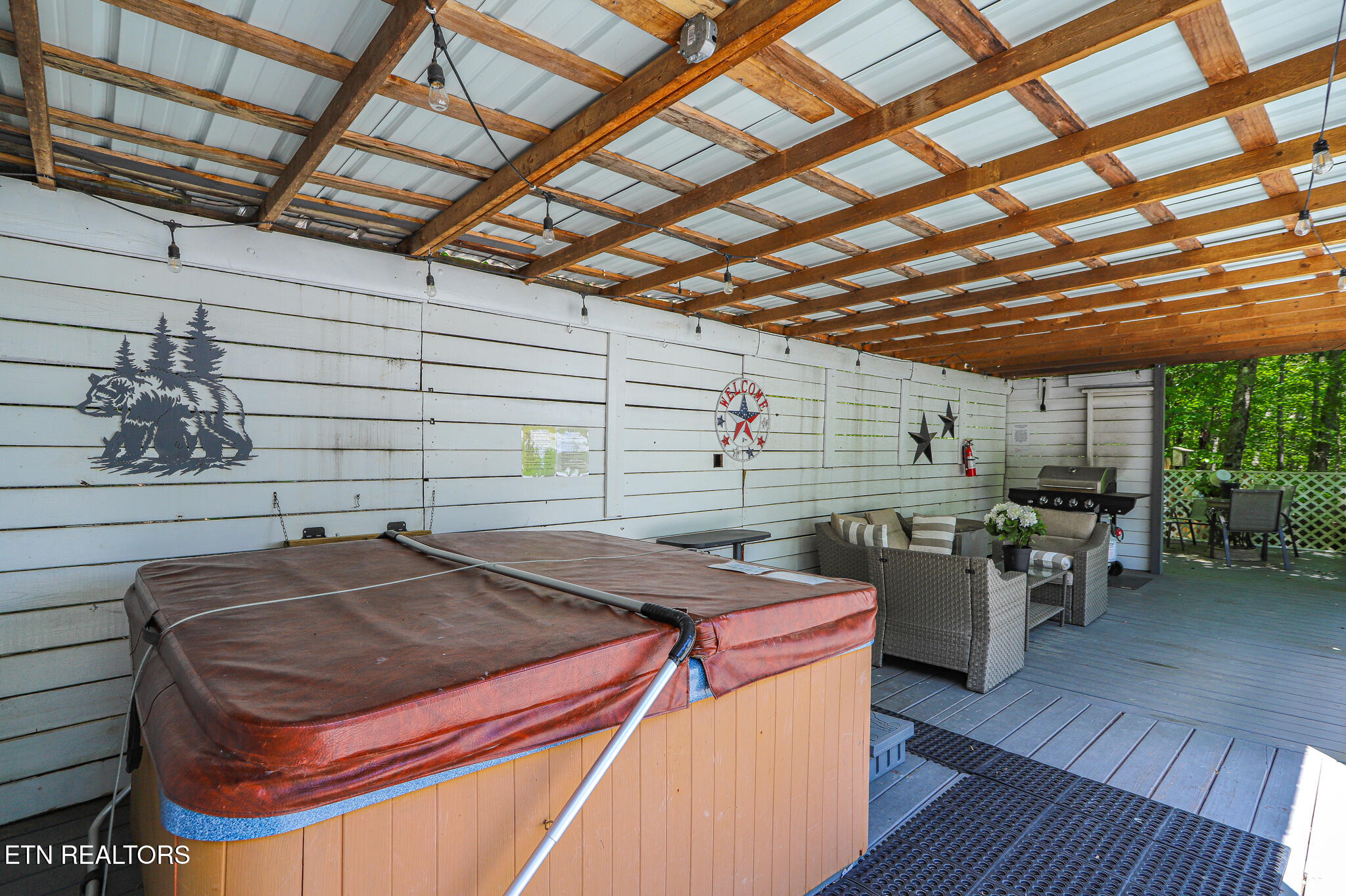 2592 Bluff Mountain Road Sevierville TN 37876