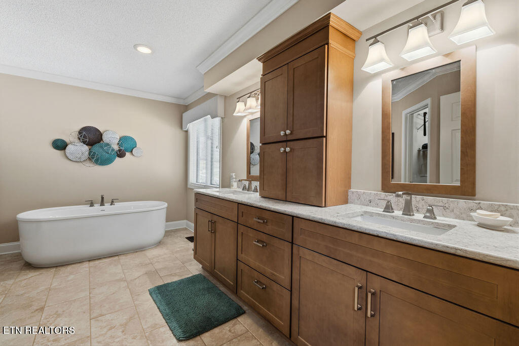 112 Oligi Lane Loudon TN 37774