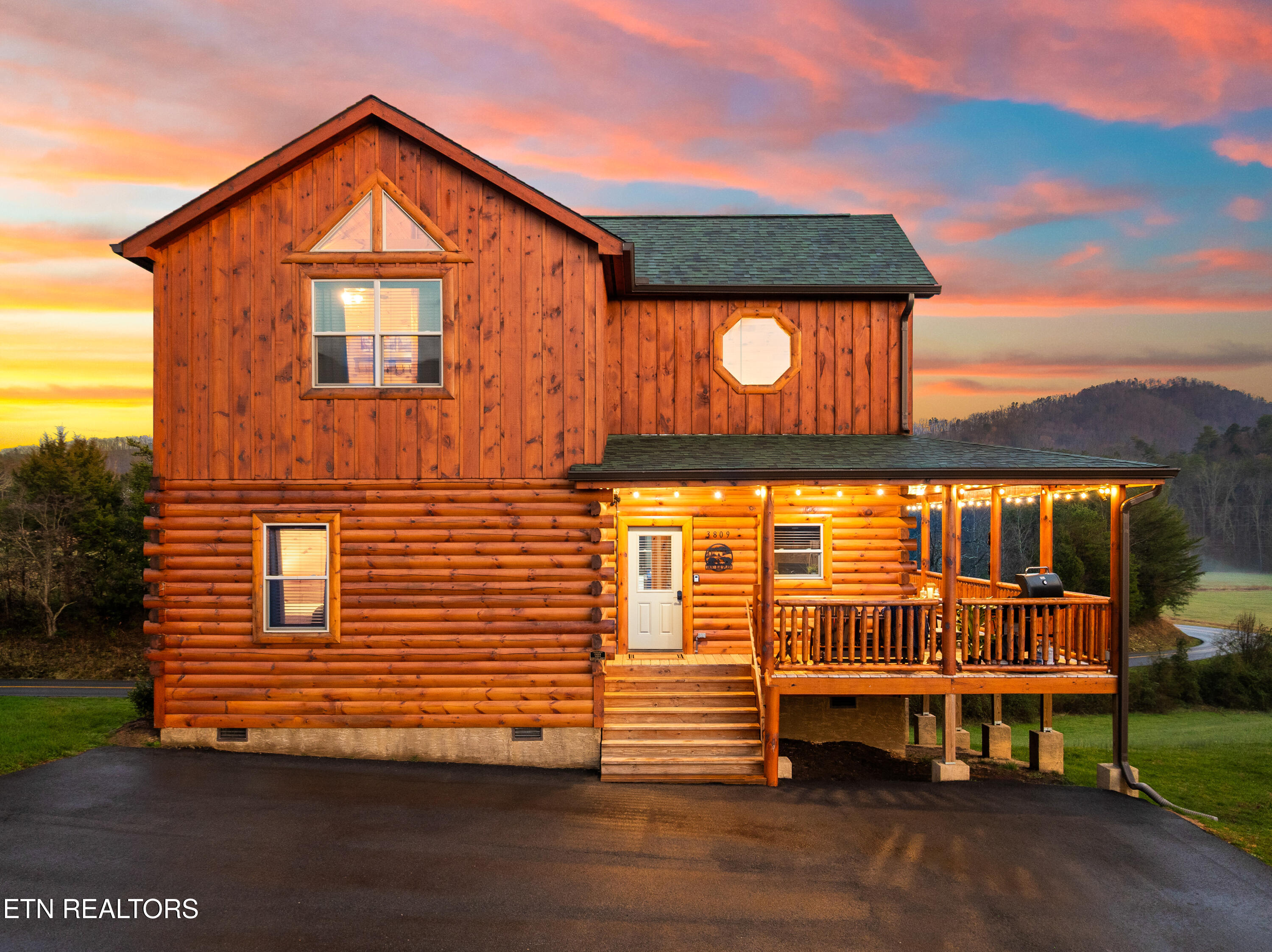 3809 Twilight Way Pigeon Forge TN 37863