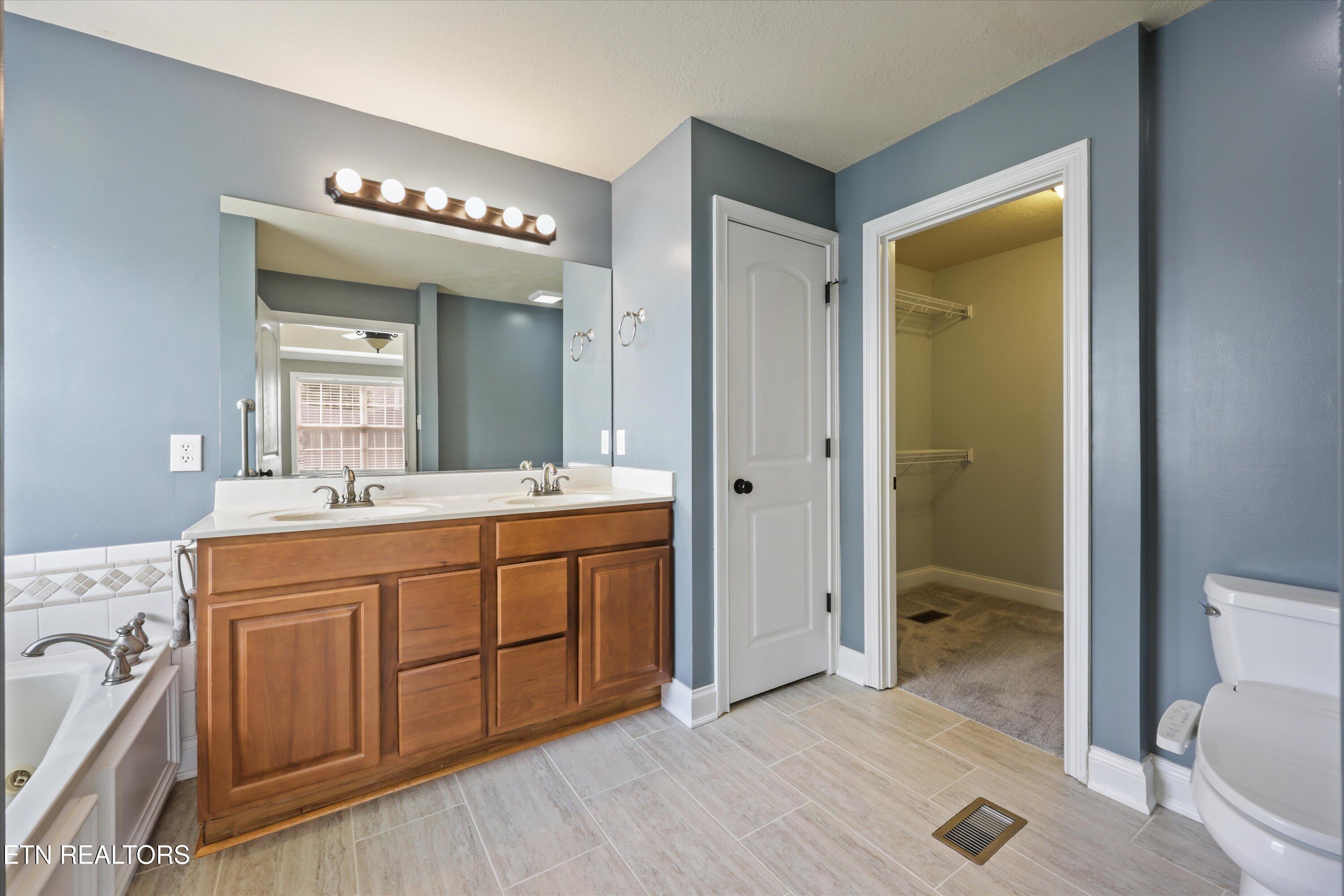 118 Cornerstone Circle Clinton TN 37716