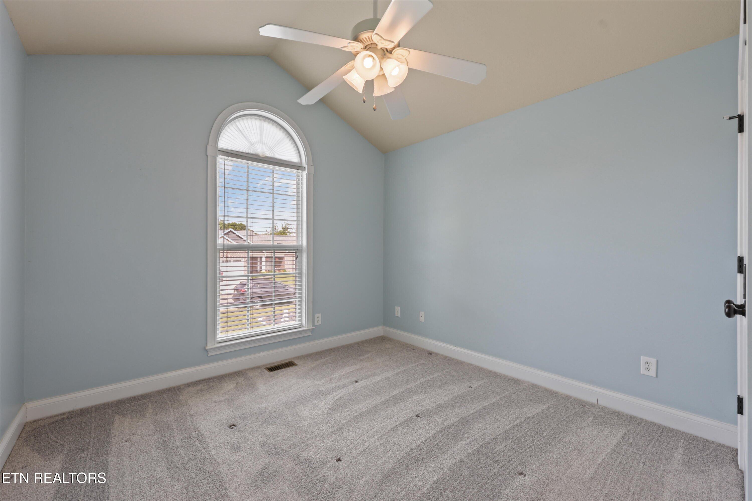 118 Cornerstone Circle Clinton TN 37716