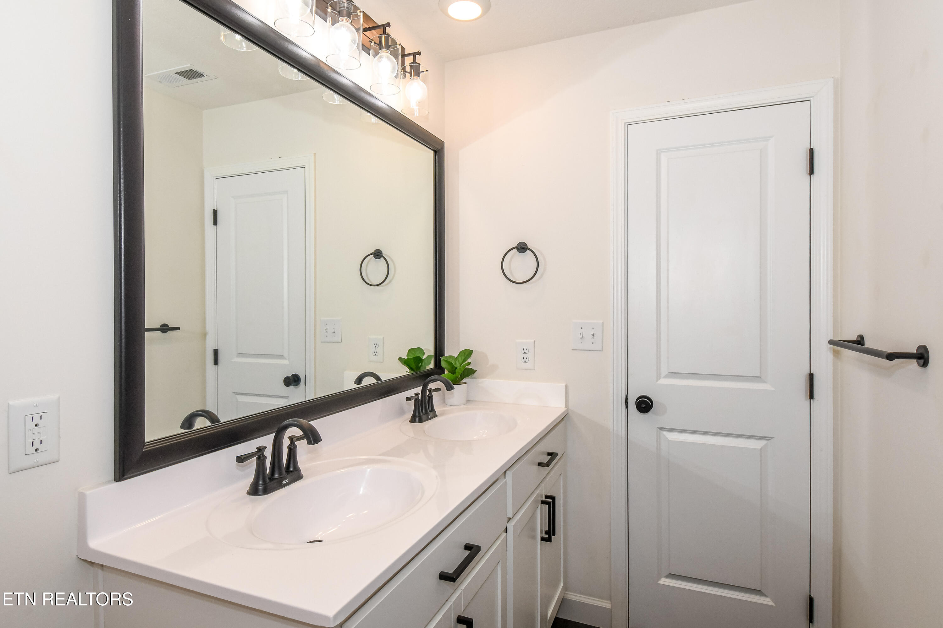 147 Canton Lane Maryville TN 37803