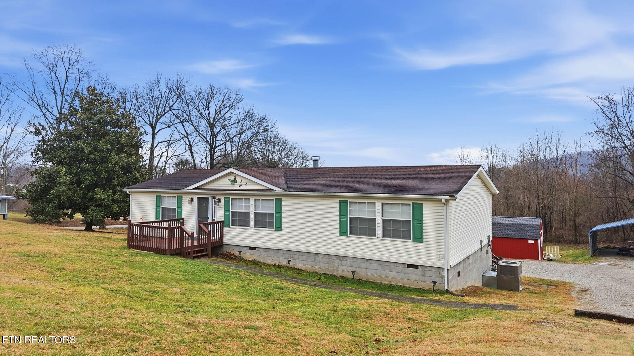 124 Oak Grove Lane Rocky Top TN 37769