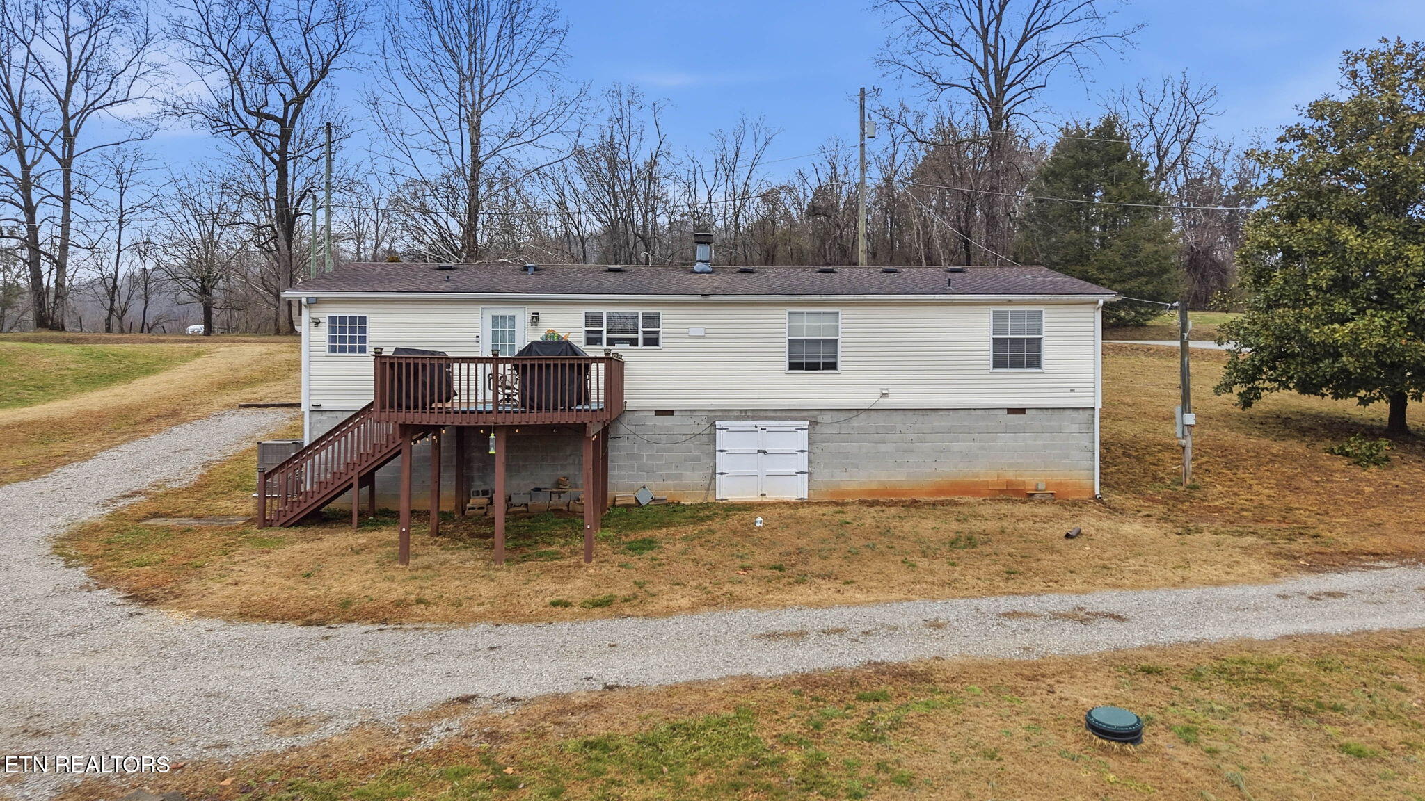 124 Oak Grove Lane Rocky Top TN 37769