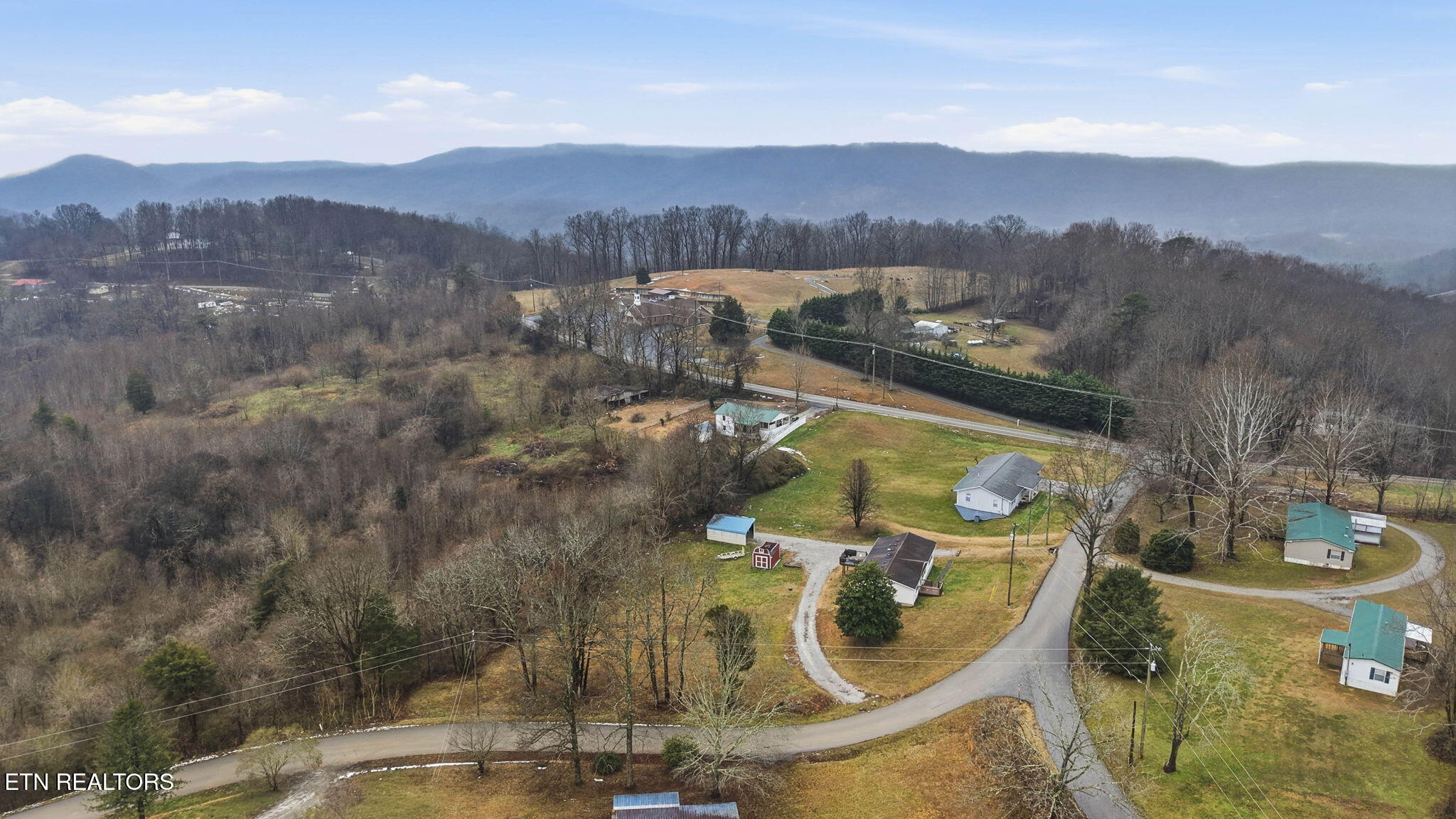 124 Oak Grove Lane Rocky Top TN 37769