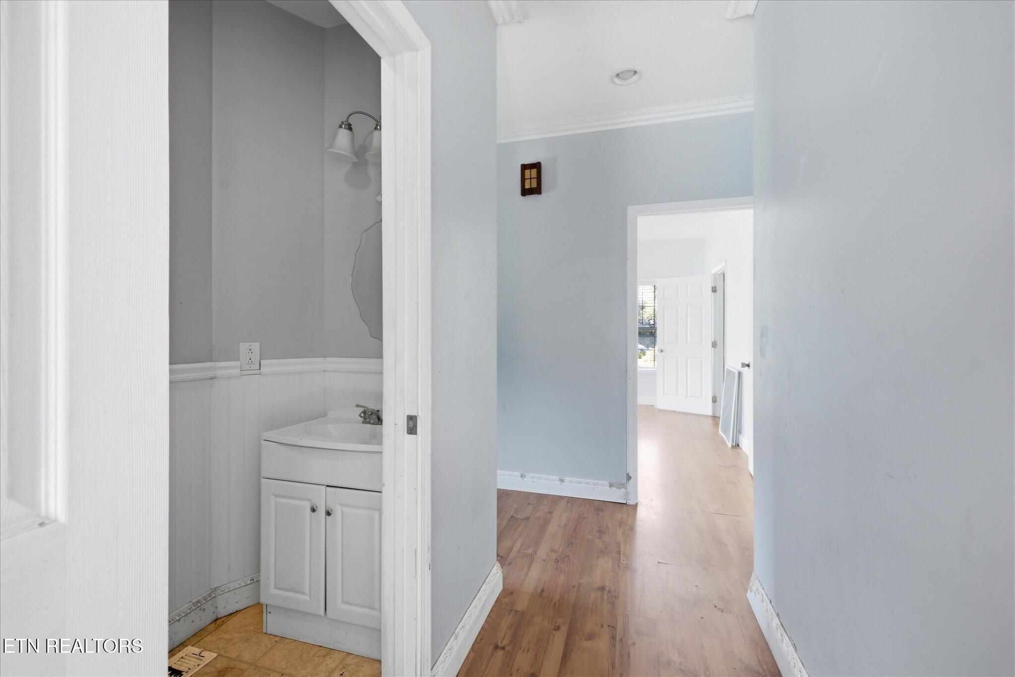 405 Douglas Lane Clinton TN 37716