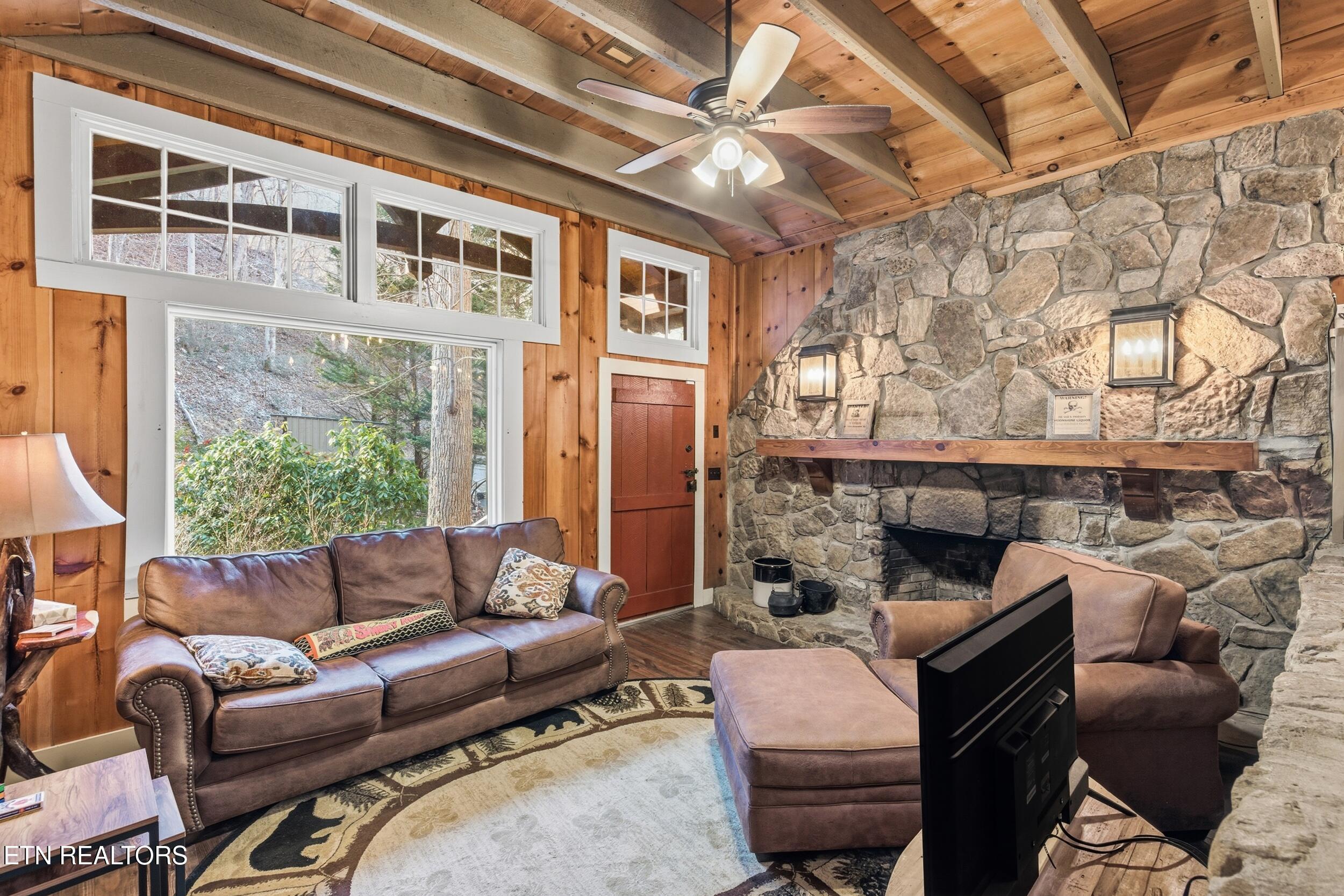 259 Black Mash Hollow Road Townsend TN 37882