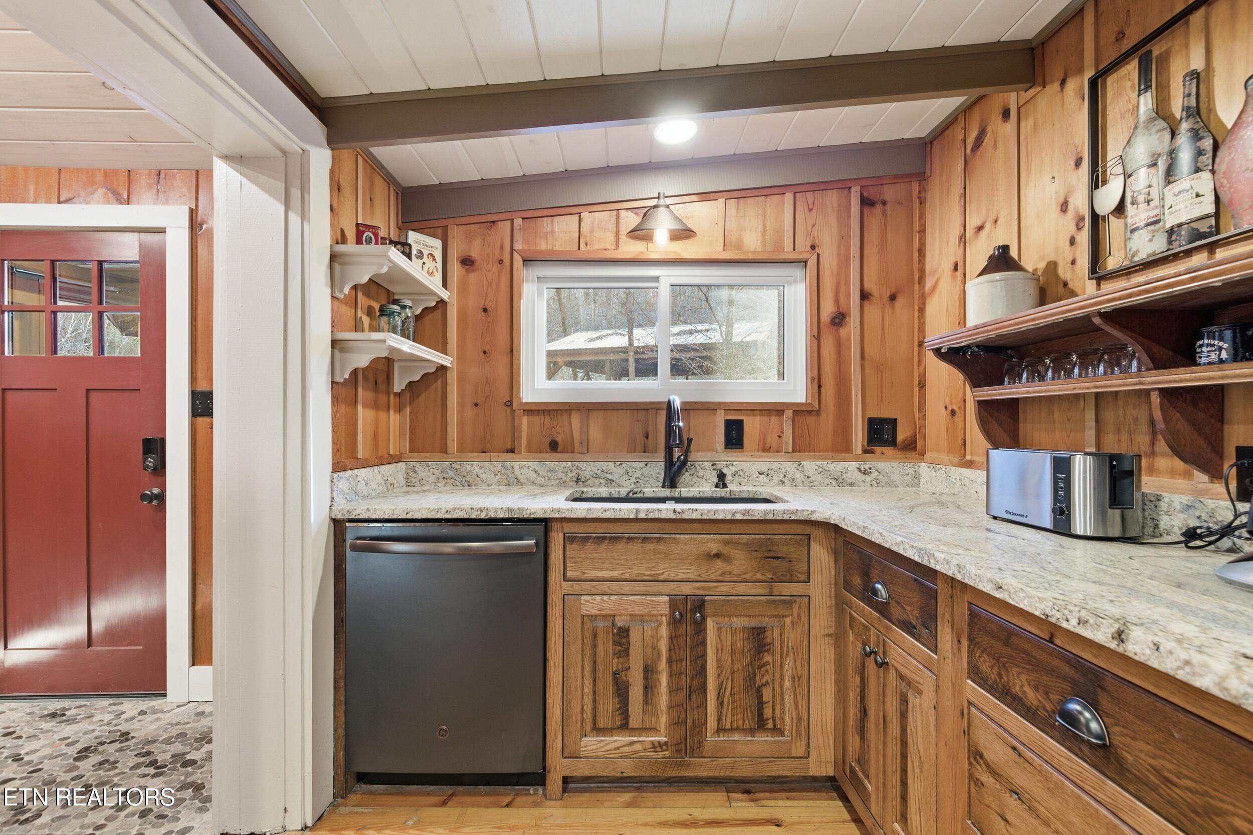 259 Black Mash Hollow Road Townsend TN 37882