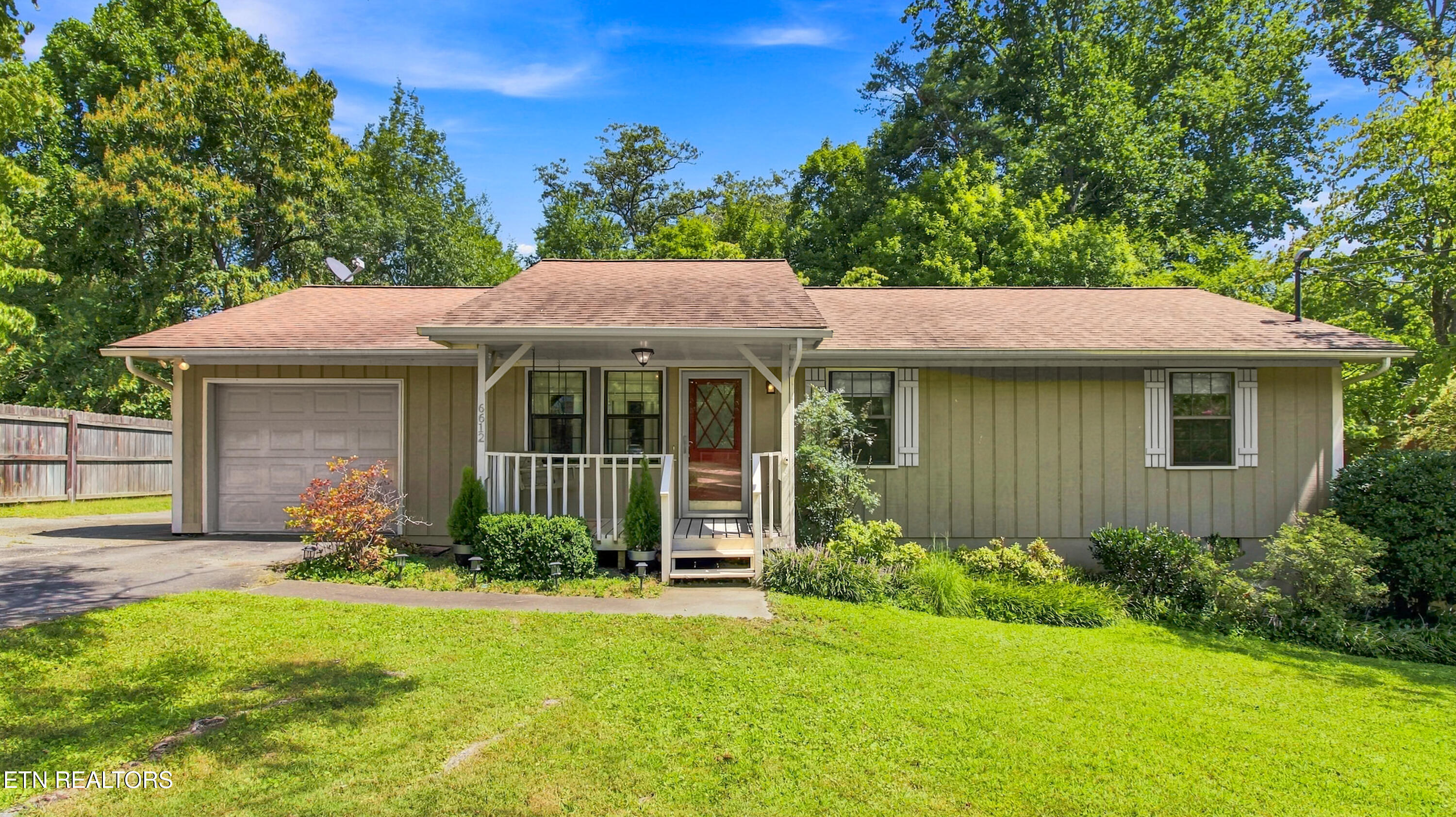 6612 Bay Circle Drive Knoxville TN 37918