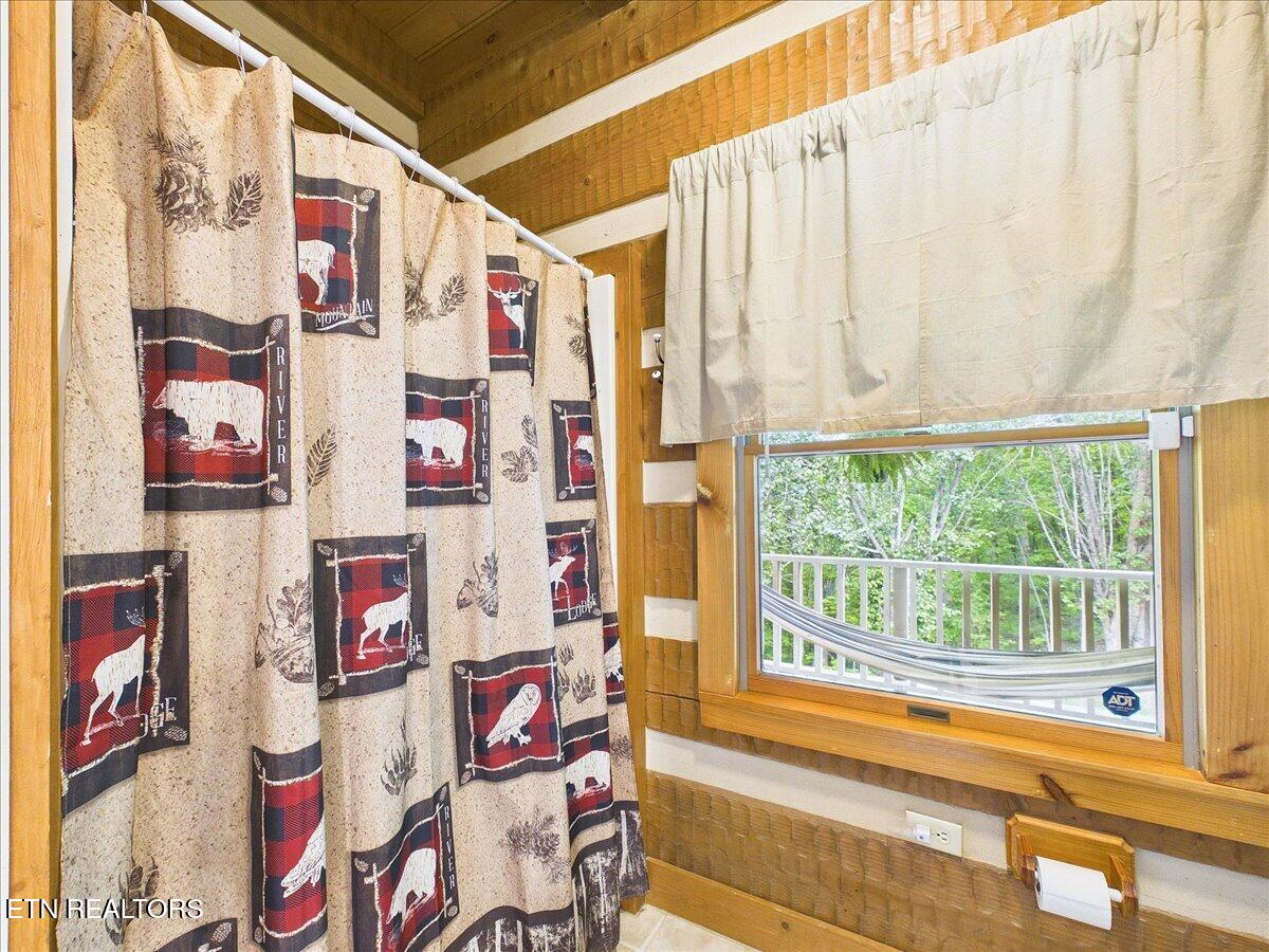 1457 Smithfield Road Tellico Plains TN 37385