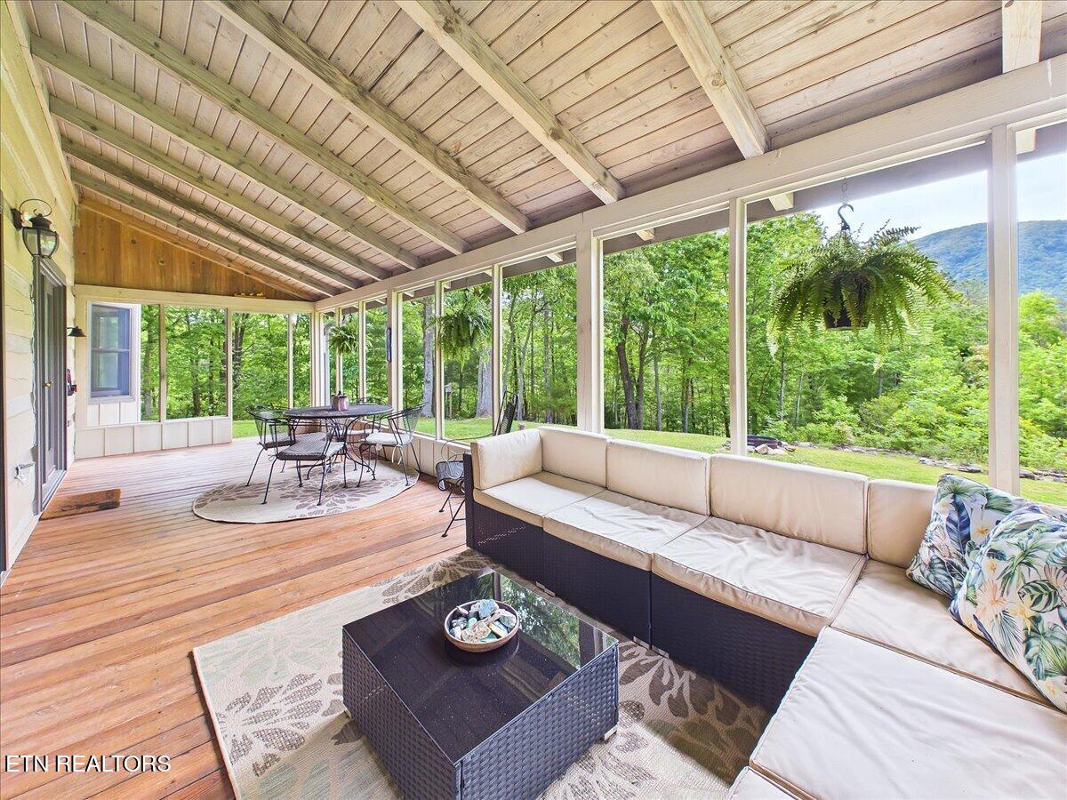 1457 Smithfield Road Tellico Plains TN 37385
