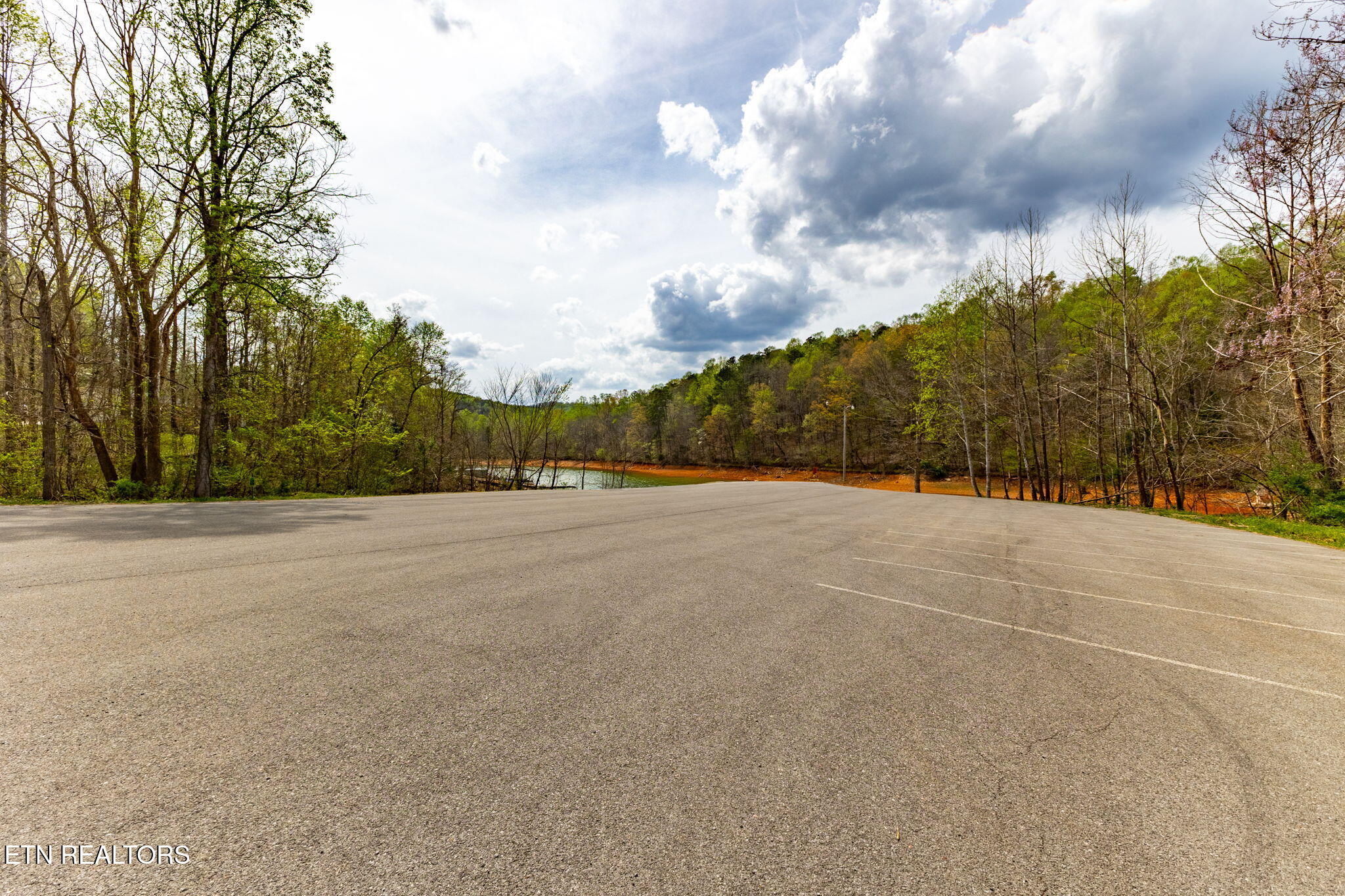 117 Watkins Lane Jacksboro TN 37757