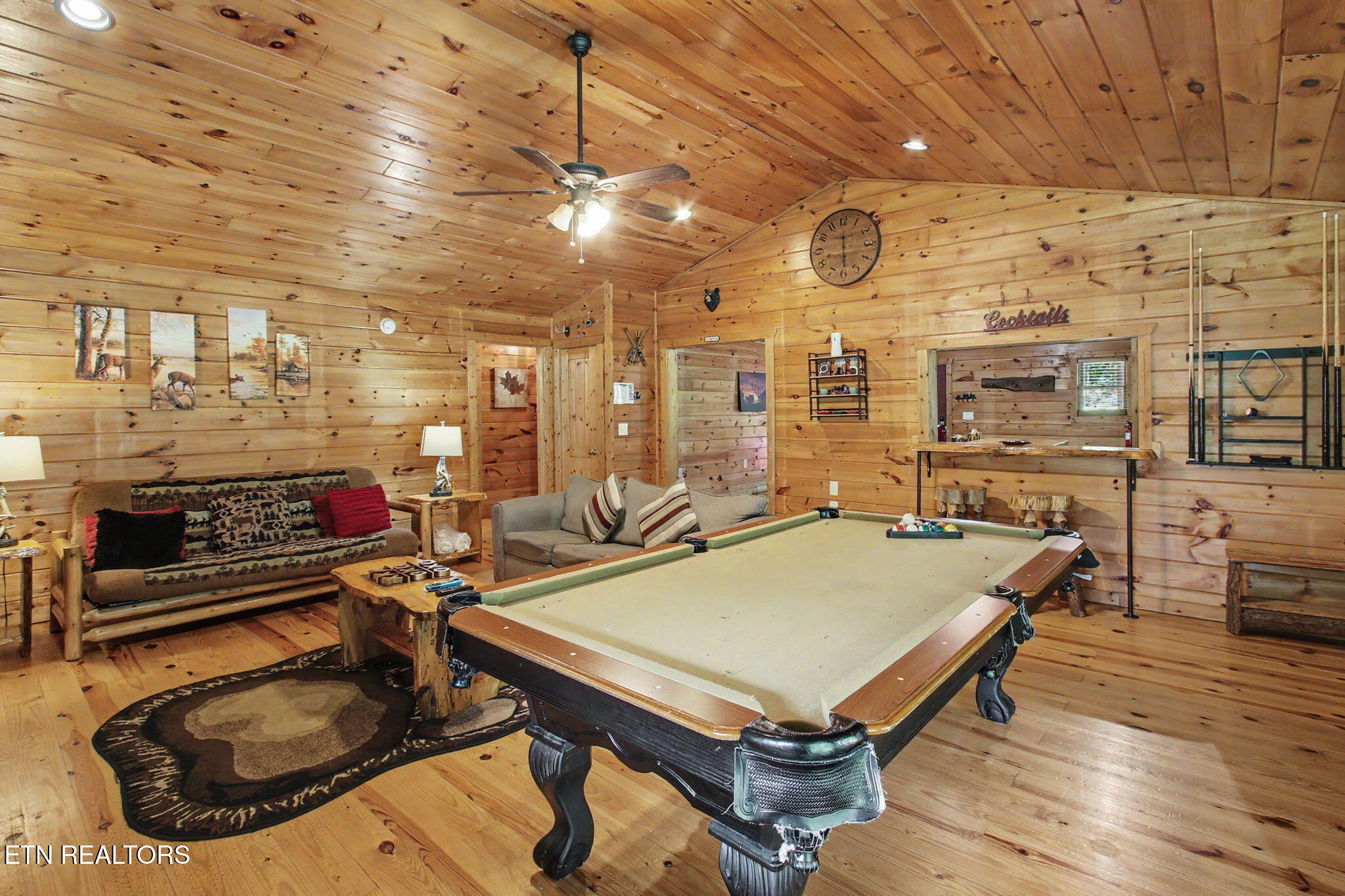 1999 E Mountain View Way Sevierville TN 37876