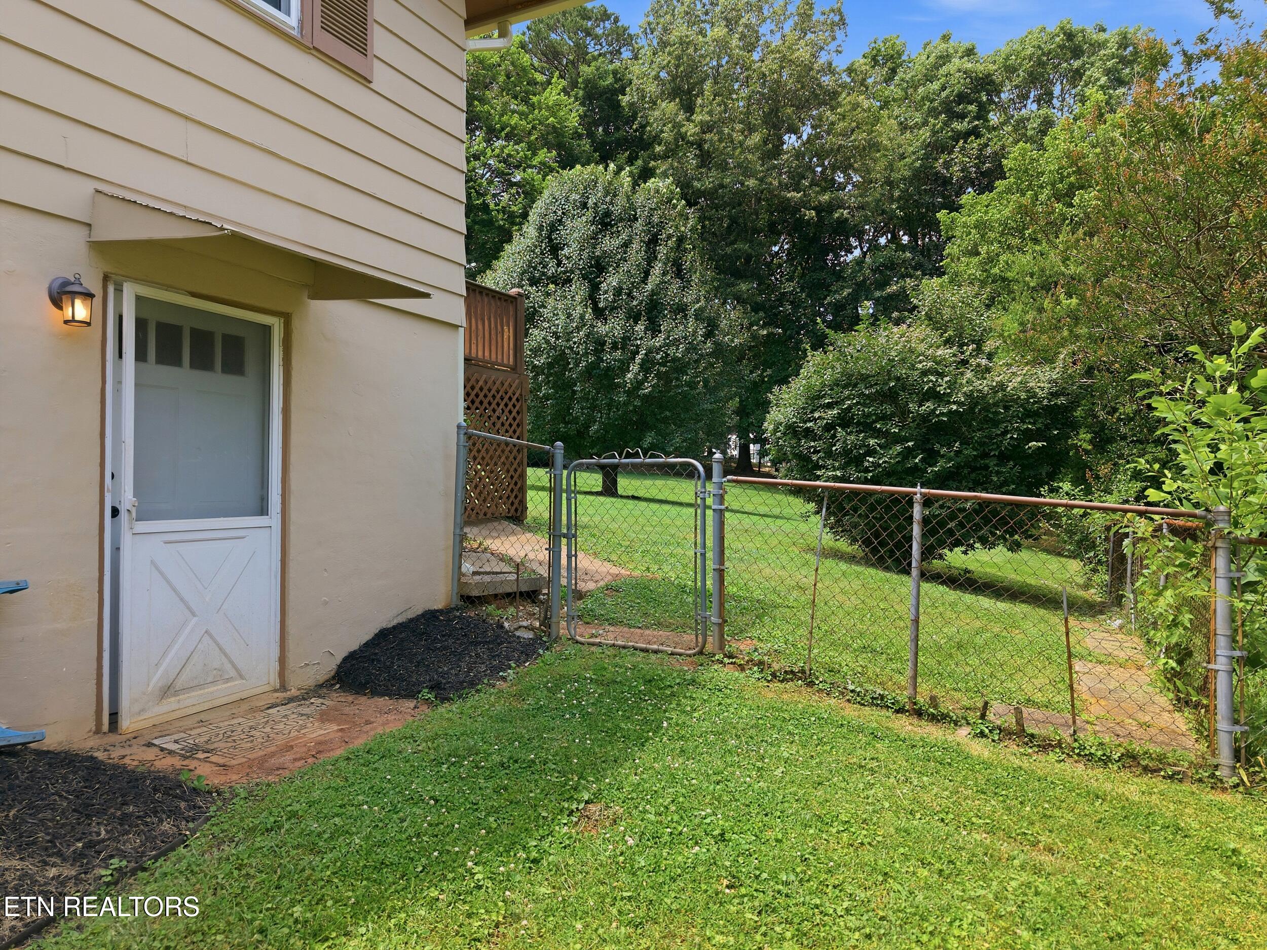 4933 Fleetwood Drive Knoxville TN 37921