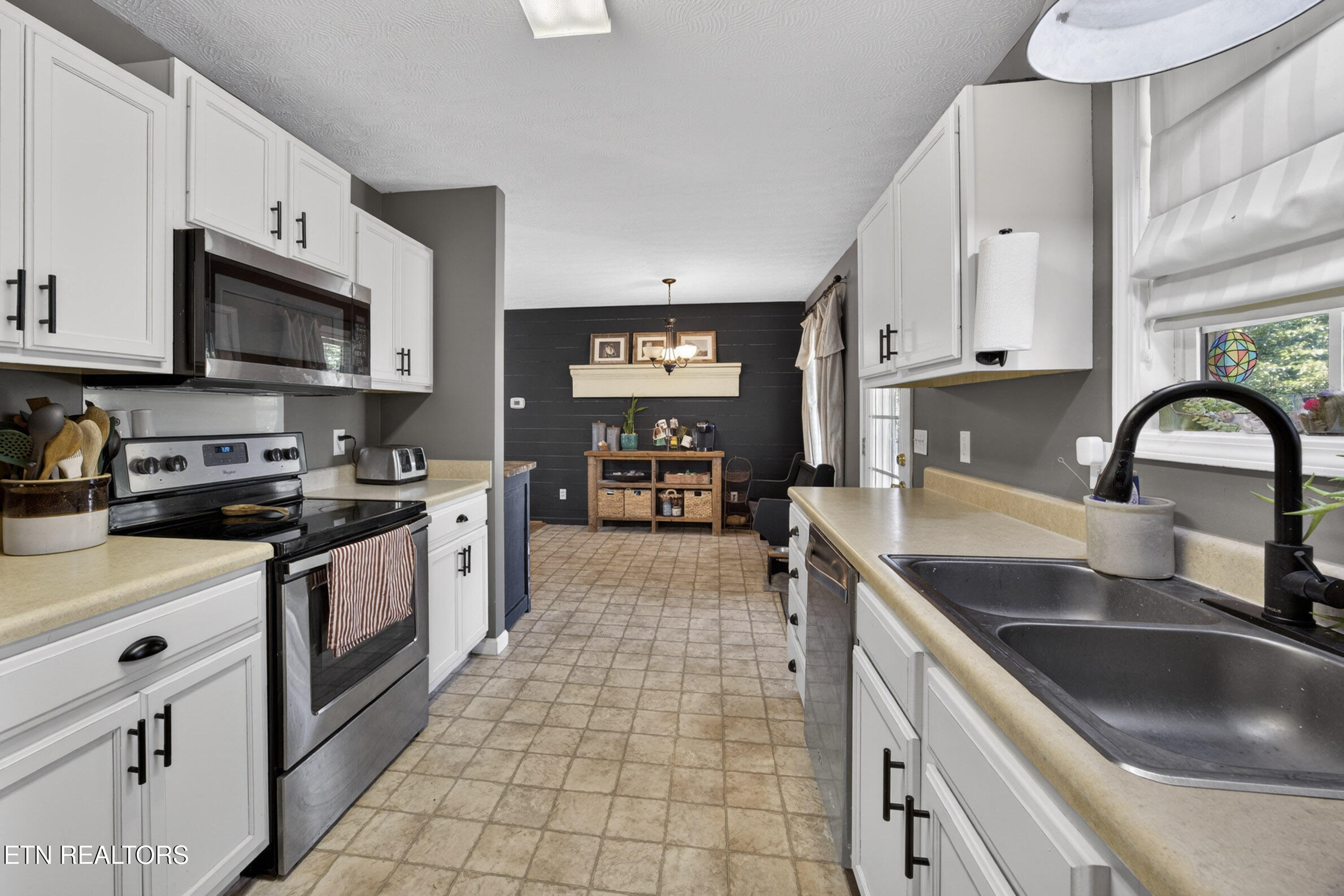 1959 Amber Meadows Road Cookeville TN 38506